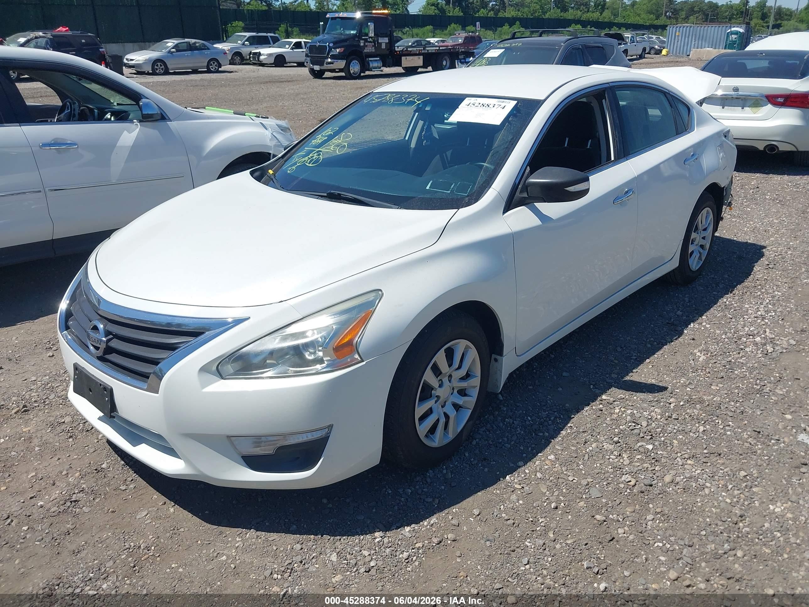 2014 Nissan Altima 2.5 S White vin: 1N4AL3AP4EC101269