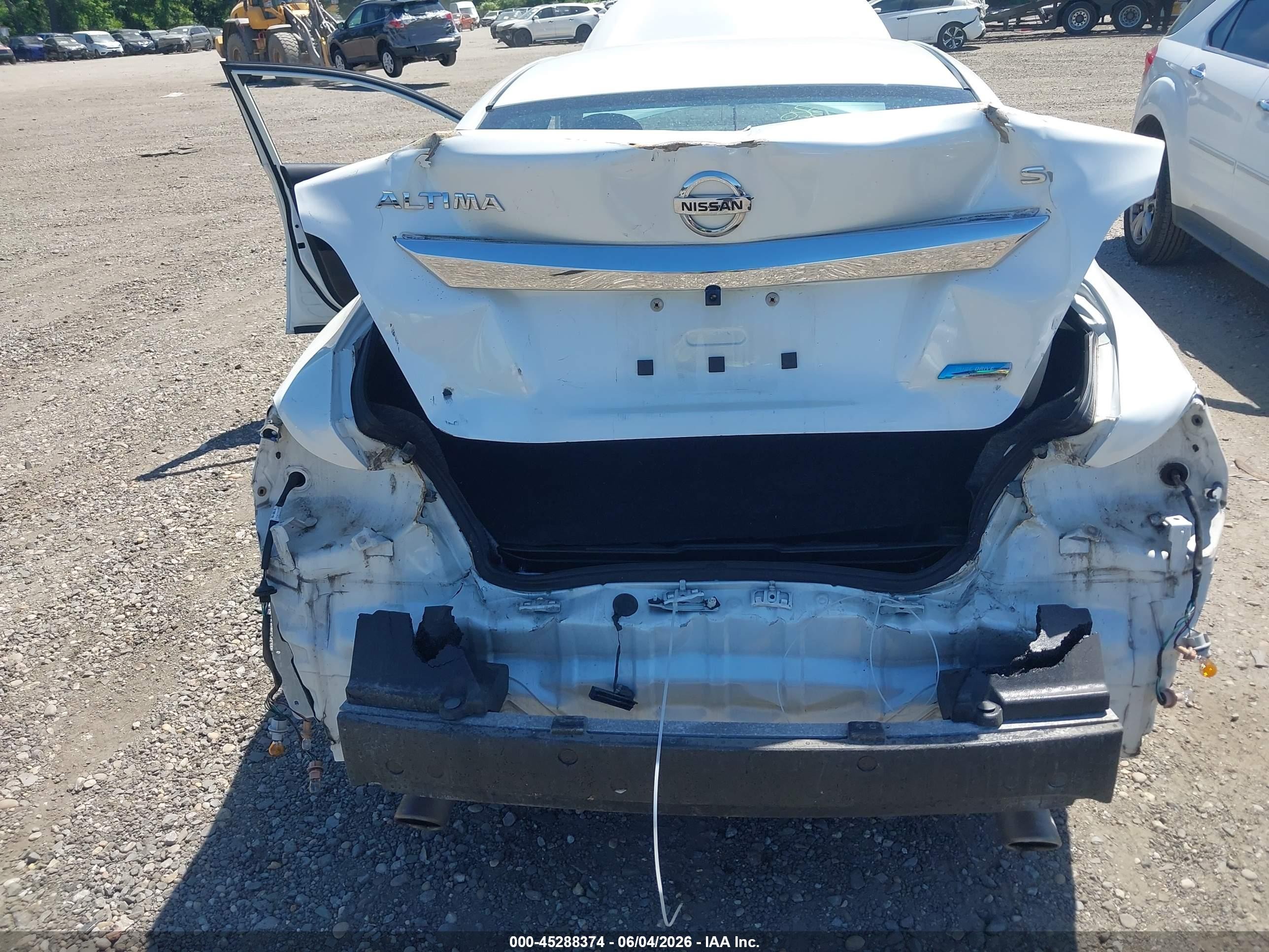 2014 Nissan Altima 2.5 S White vin: 1N4AL3AP4EC101269