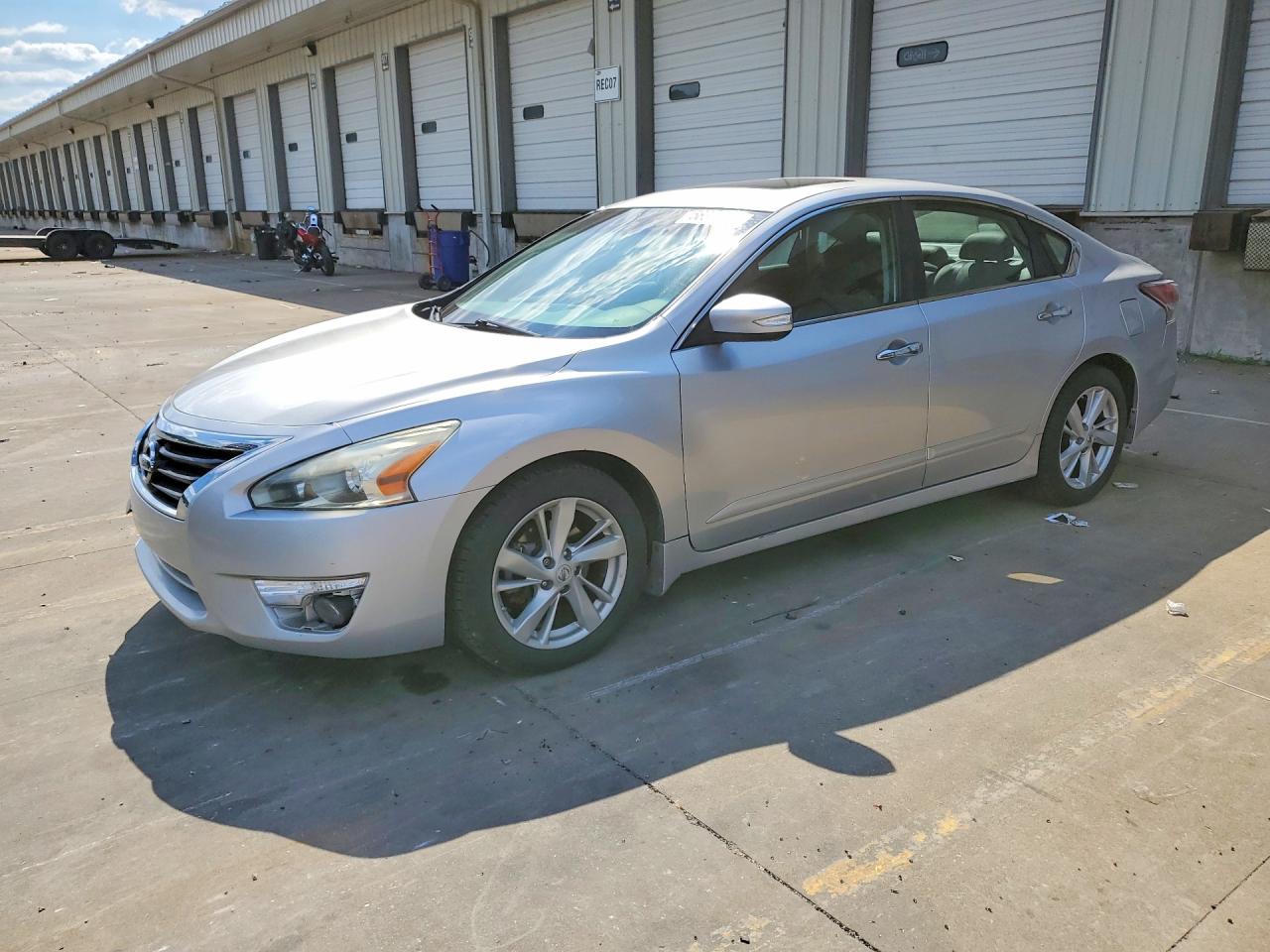 2014 Nissan Altima 2.5 Silver vin: 1N4AL3AP4EC108965