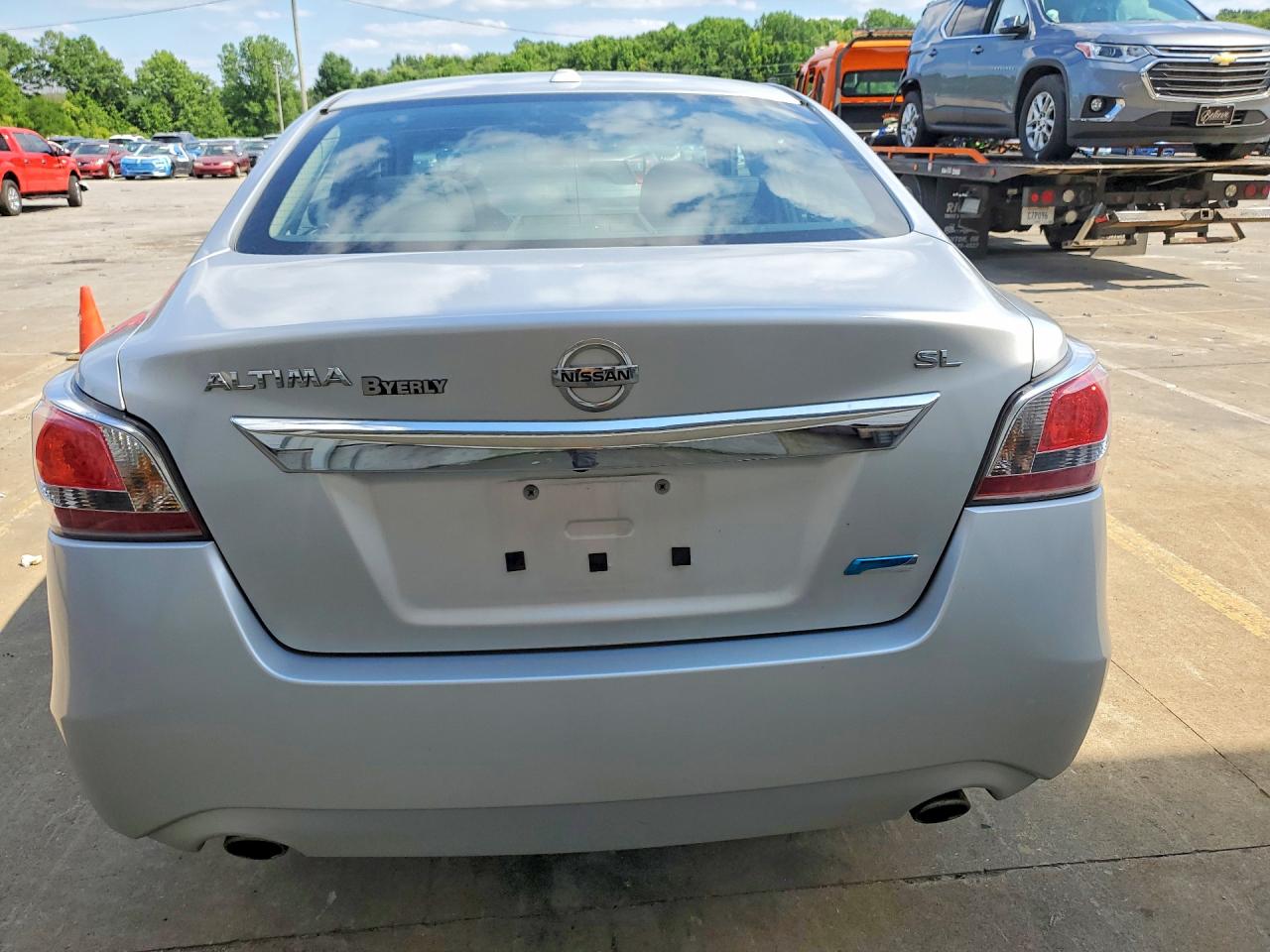 2014 Nissan Altima 2.5 Silver vin: 1N4AL3AP4EC108965