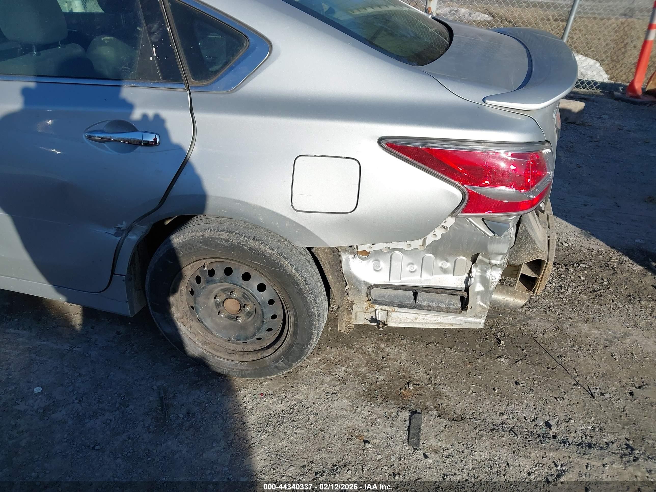 2014 Nissan Altima 2.5 S Silver vin: 1N4AL3AP4EC120260