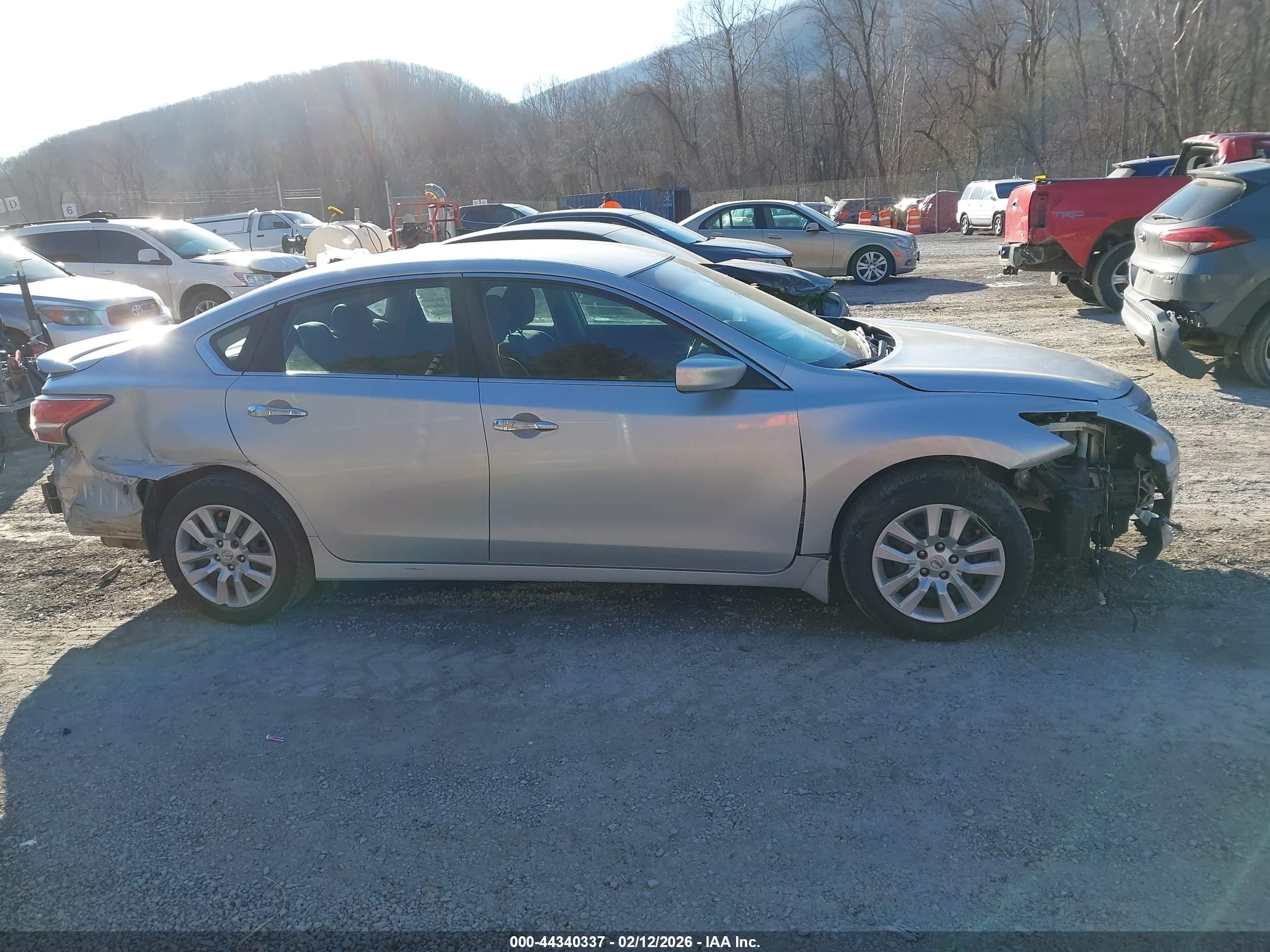2014 Nissan Altima 2.5 S Silver vin: 1N4AL3AP4EC120260