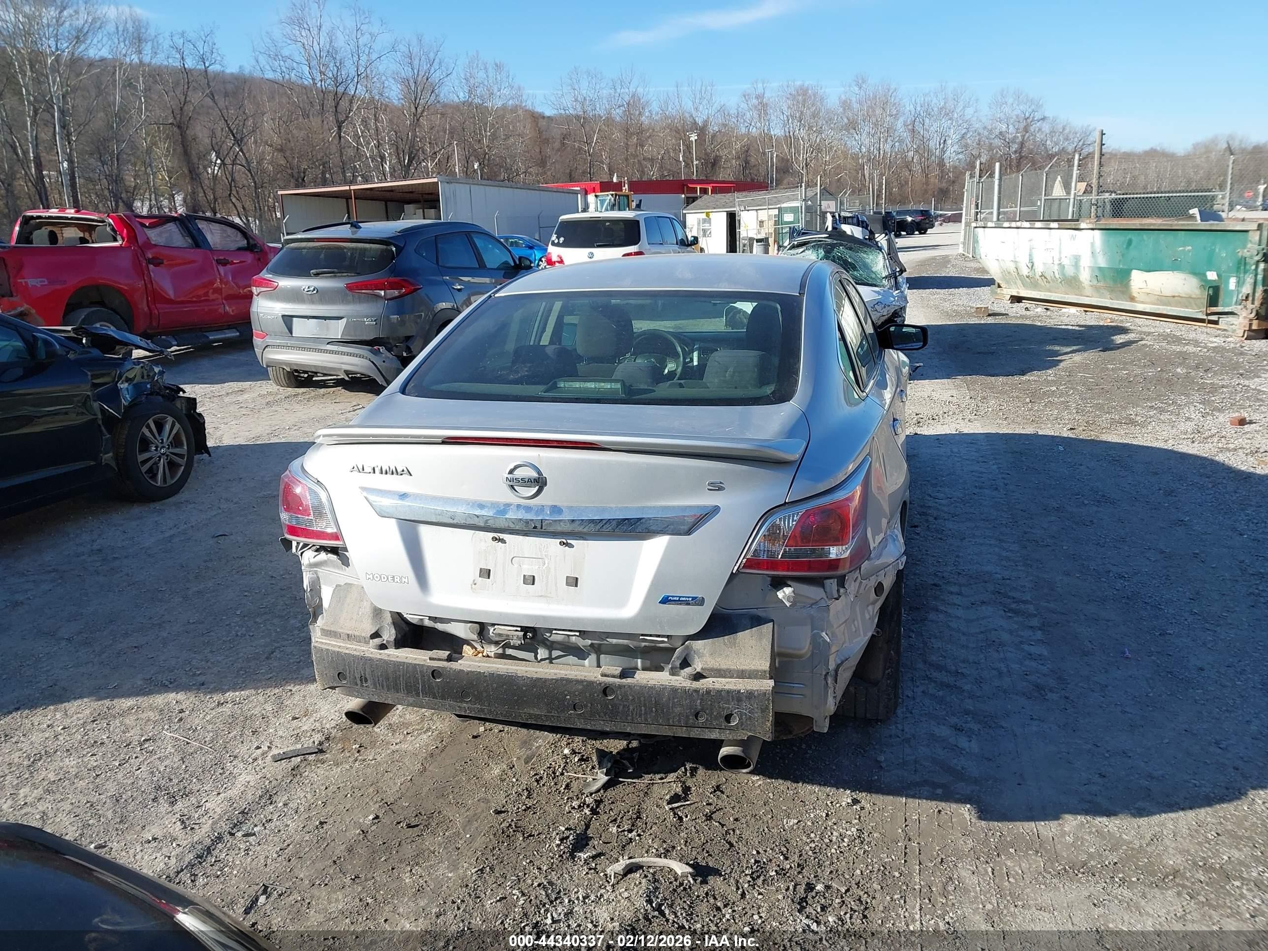2014 Nissan Altima 2.5 S Silver vin: 1N4AL3AP4EC120260