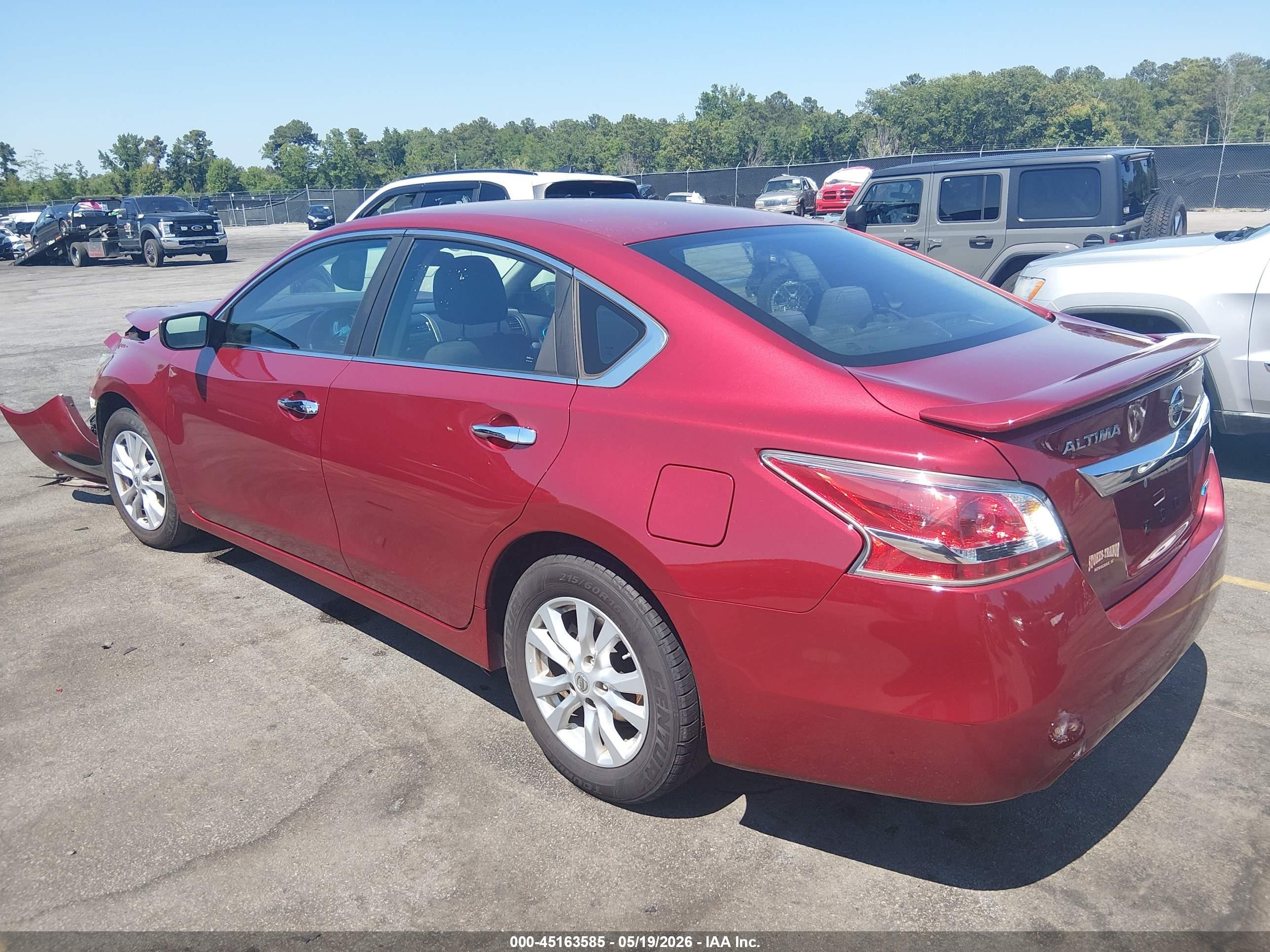 2014 Nissan Altima 2.5 S Red vin: 1N4AL3AP4EC131663
