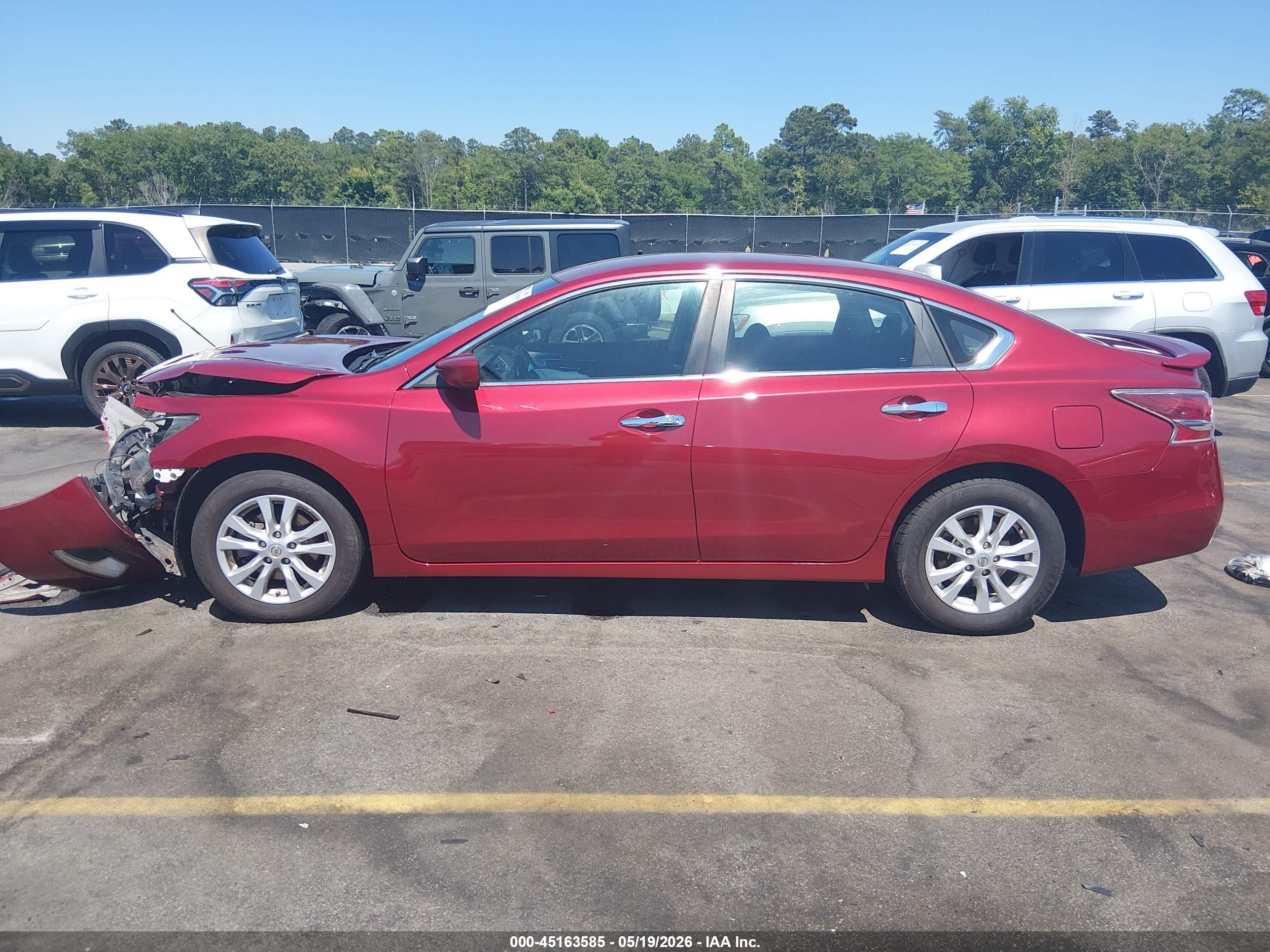 2014 Nissan Altima 2.5 S Red vin: 1N4AL3AP4EC131663