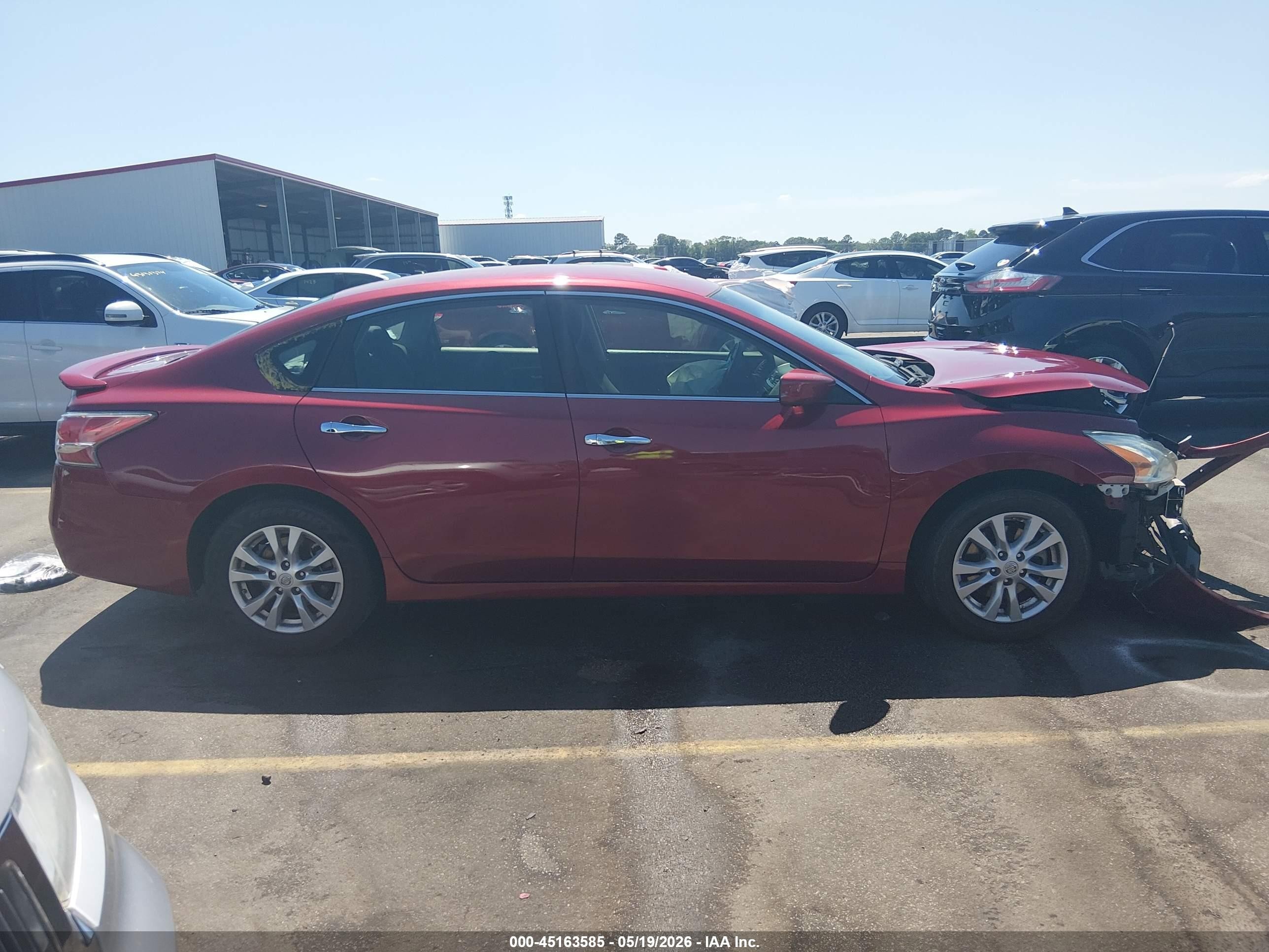 2014 Nissan Altima 2.5 S Red vin: 1N4AL3AP4EC131663
