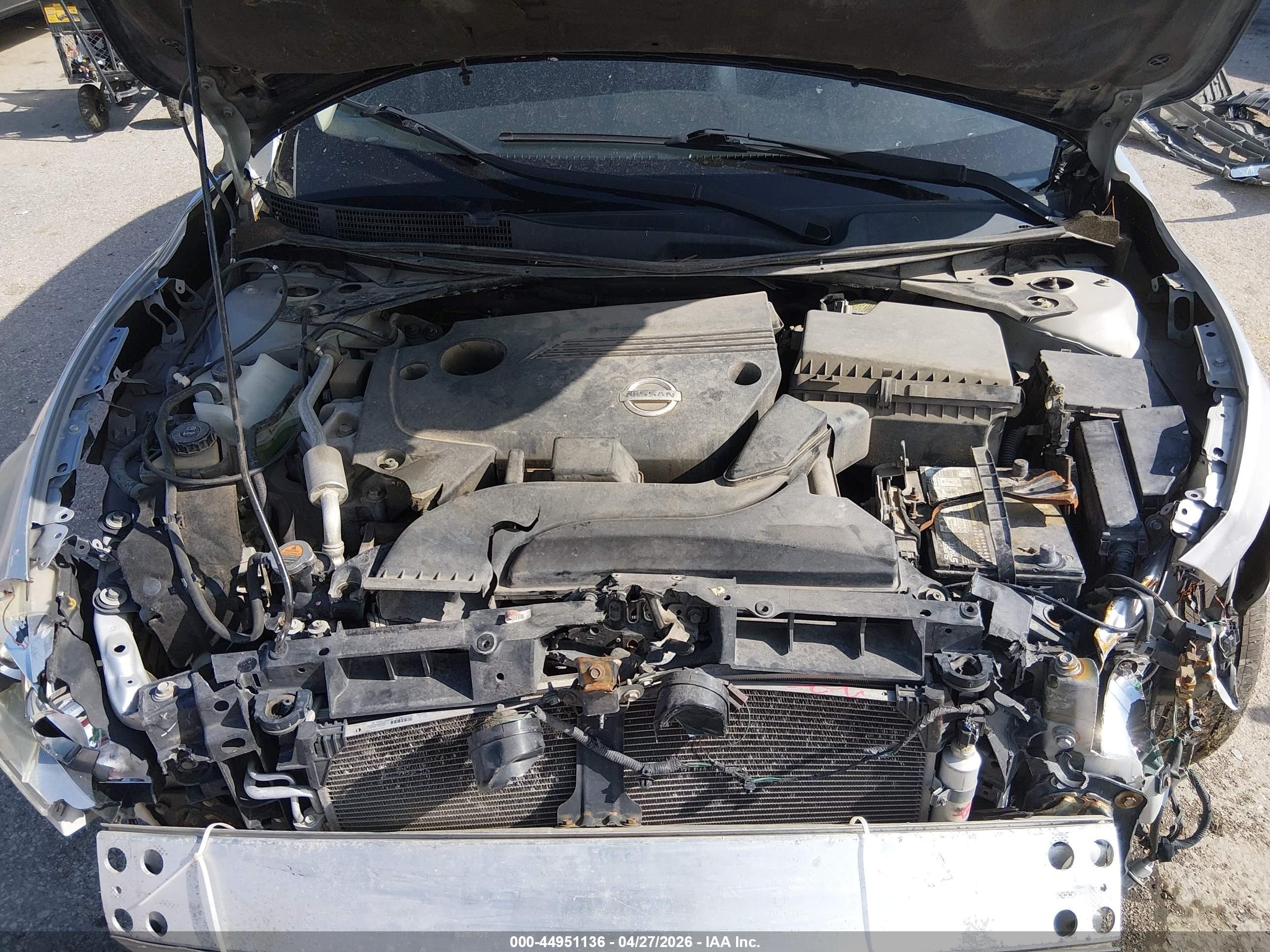 2014 Nissan Altima 2.5 S Silver vin: 1N4AL3AP4EC151444
