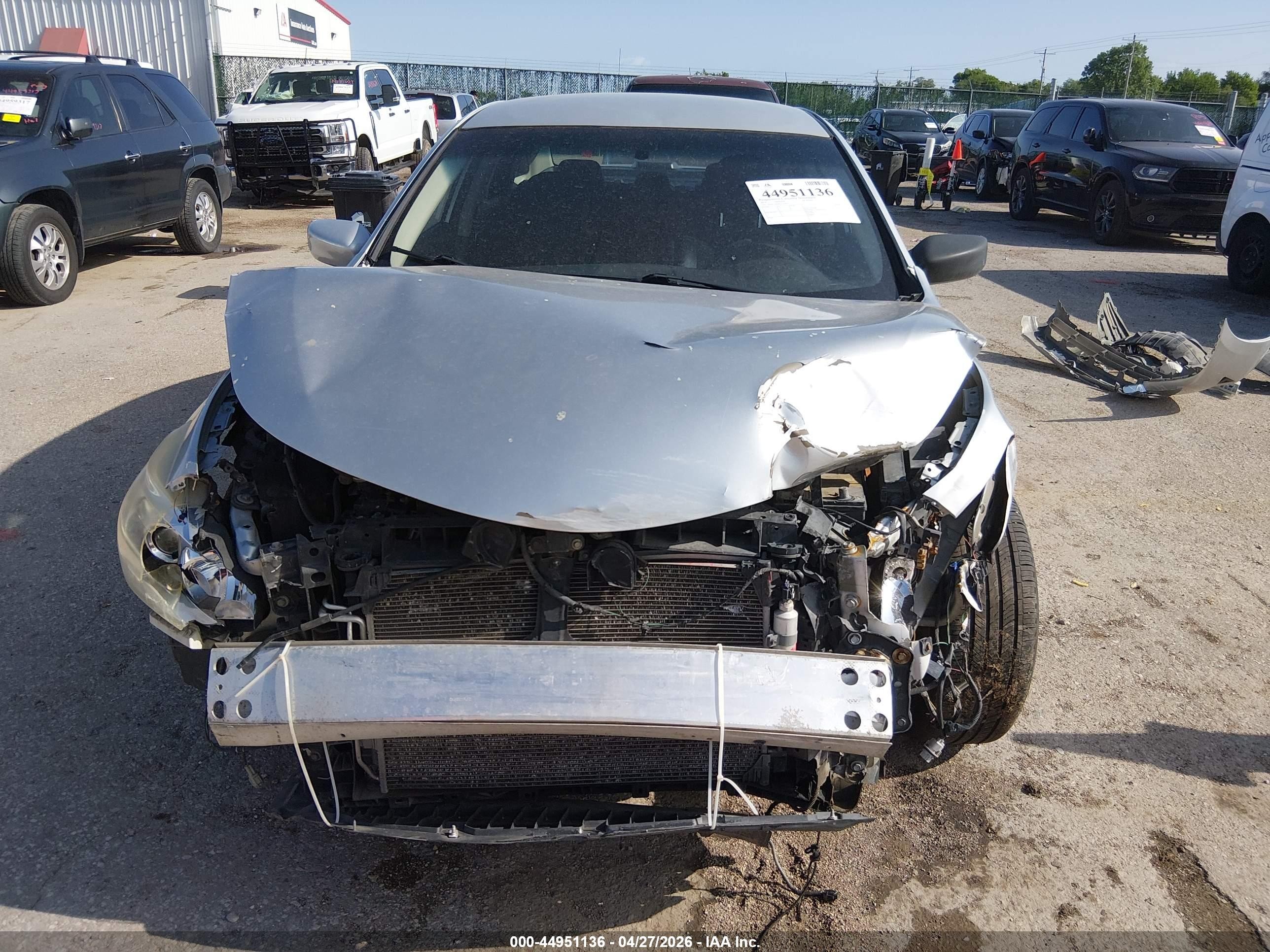2014 Nissan Altima 2.5 S Silver vin: 1N4AL3AP4EC151444