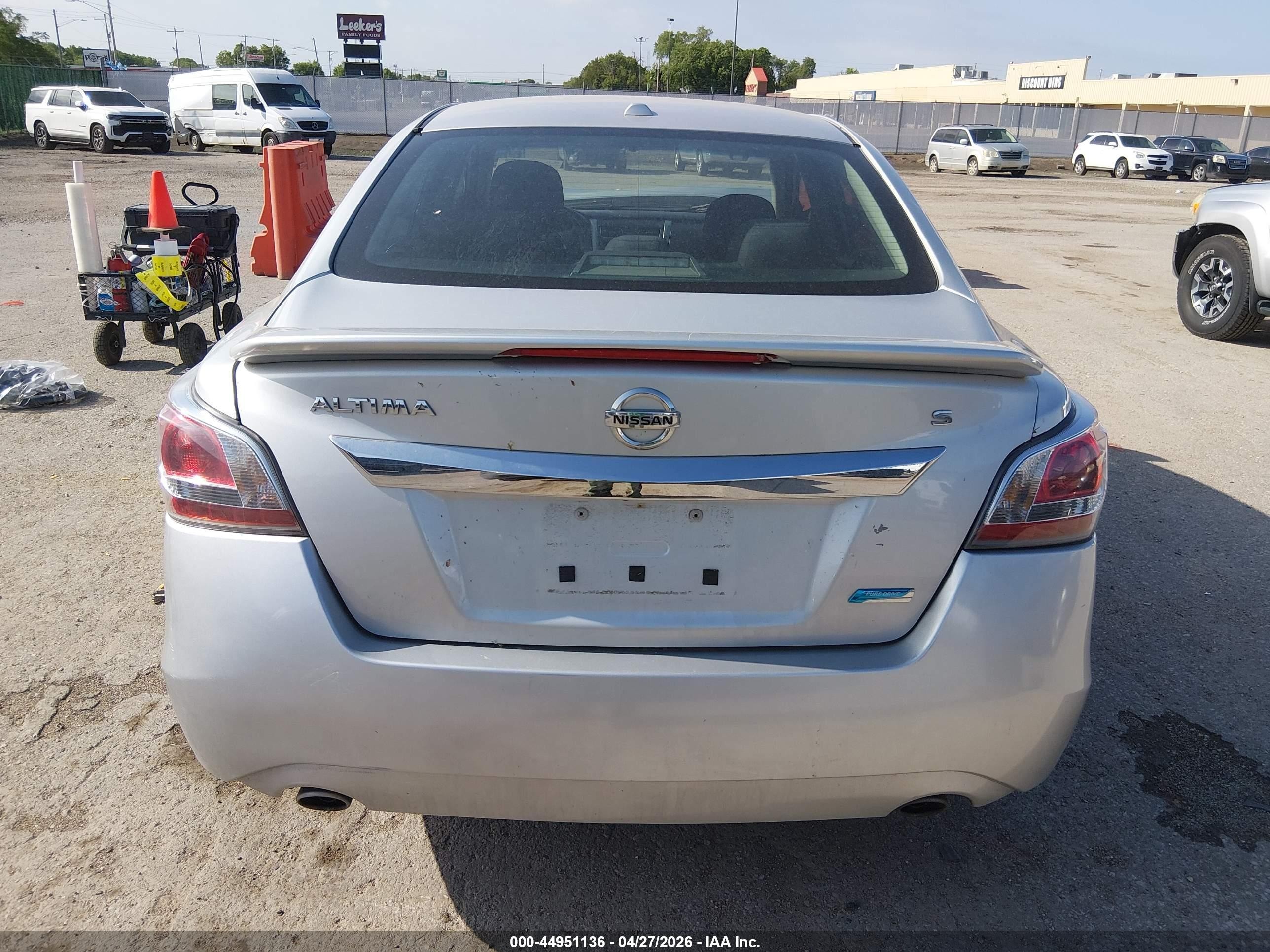 2014 Nissan Altima 2.5 S Silver vin: 1N4AL3AP4EC151444