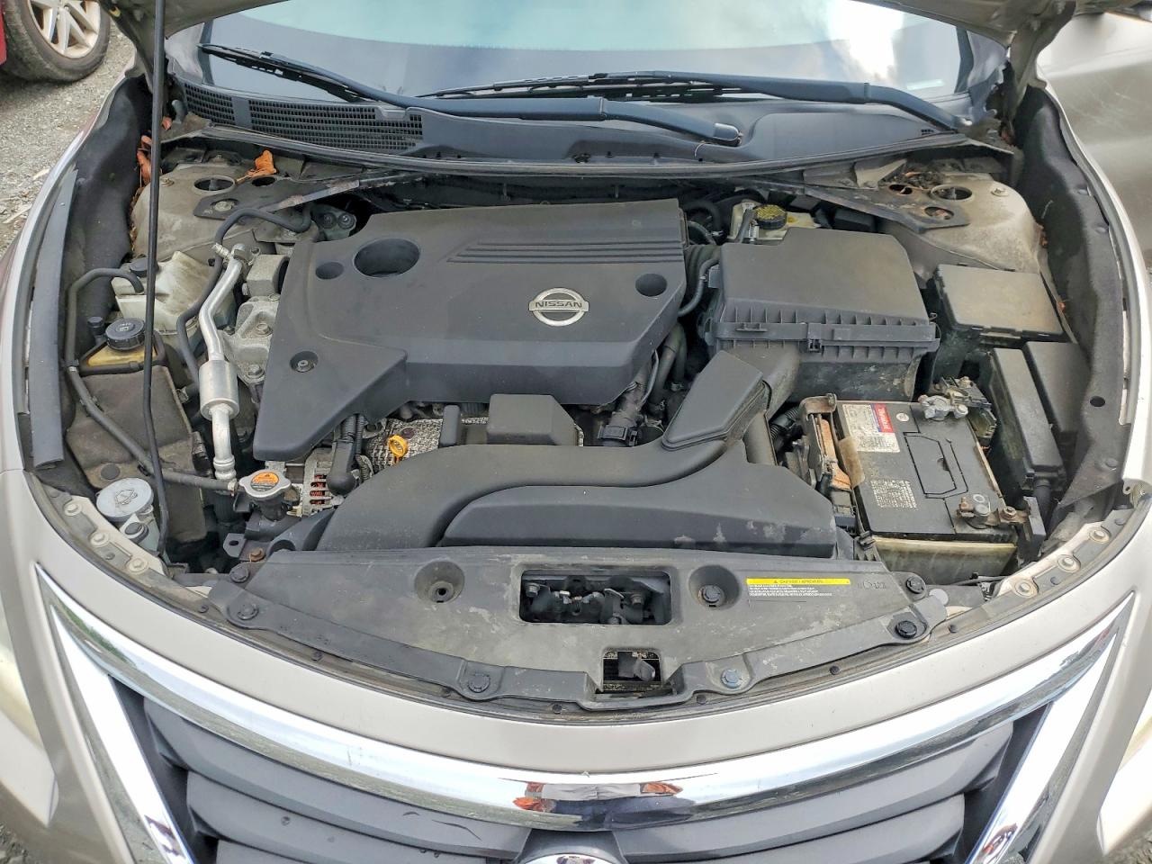 2014 Nissan Altima 2.5 Sv Silver vin: 1N4AL3AP4EC155574