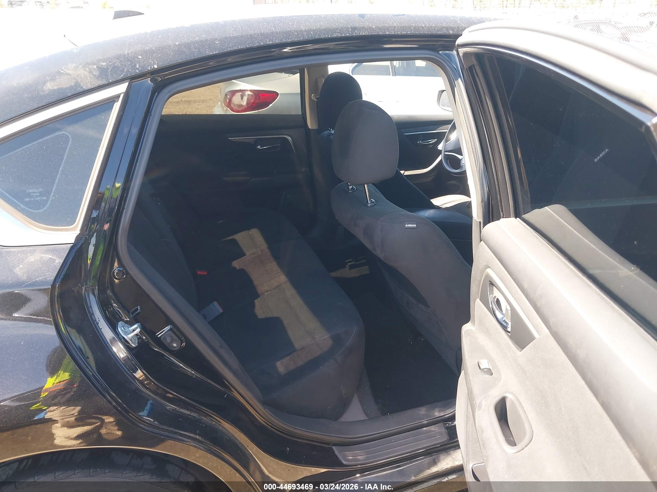 2014 Nissan Altima 2.5 S Черный vin: 1N4AL3AP4EC161942