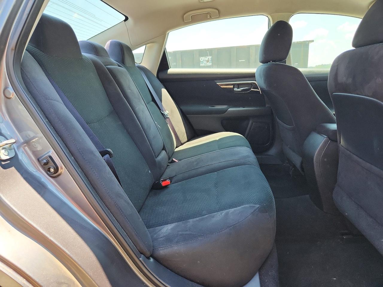 2014 Nissan Altima 2.5 S Silver vin: 1N4AL3AP4EC176750