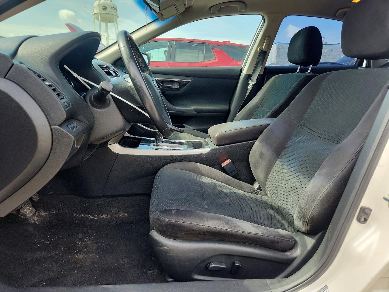 2014 Nissan Altima 2.5 Sv White vin: 1N4AL3AP4EC197937