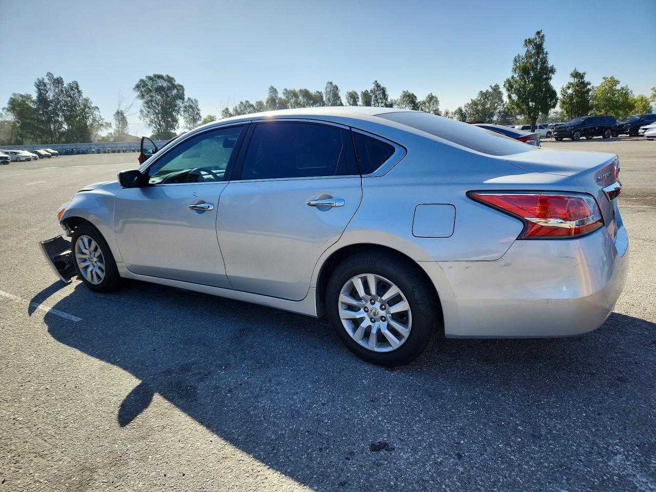 2014 Nissan Altima 2.5 S Серебряный vin: 1N4AL3AP4EC272300