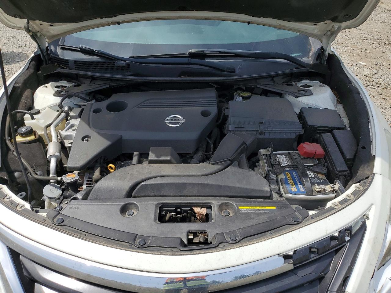 2014 Nissan Altima 2.5 S White vin: 1N4AL3AP4EC282633