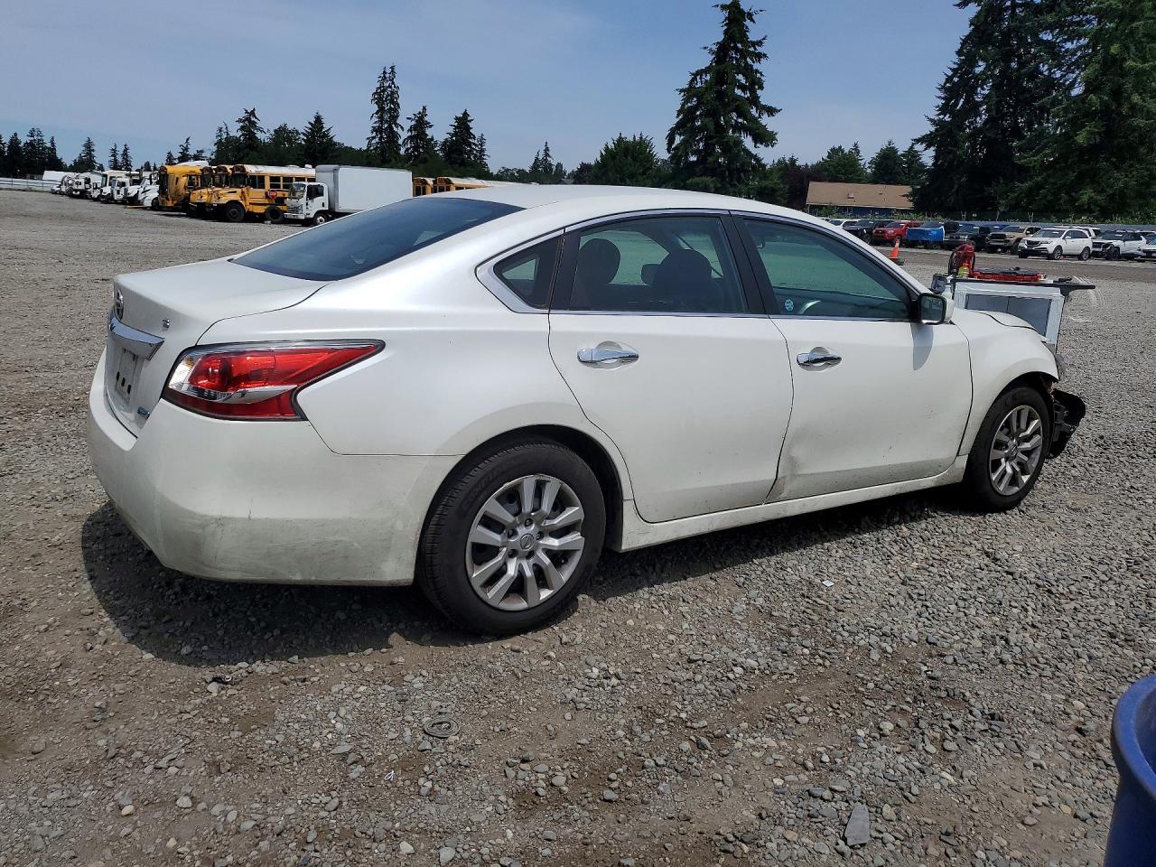 2014 Nissan Altima 2.5 S White vin: 1N4AL3AP4EC282633