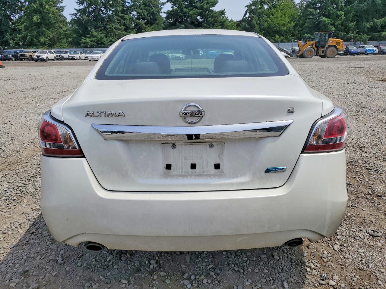 2014 Nissan Altima 2.5 S White vin: 1N4AL3AP4EC282633