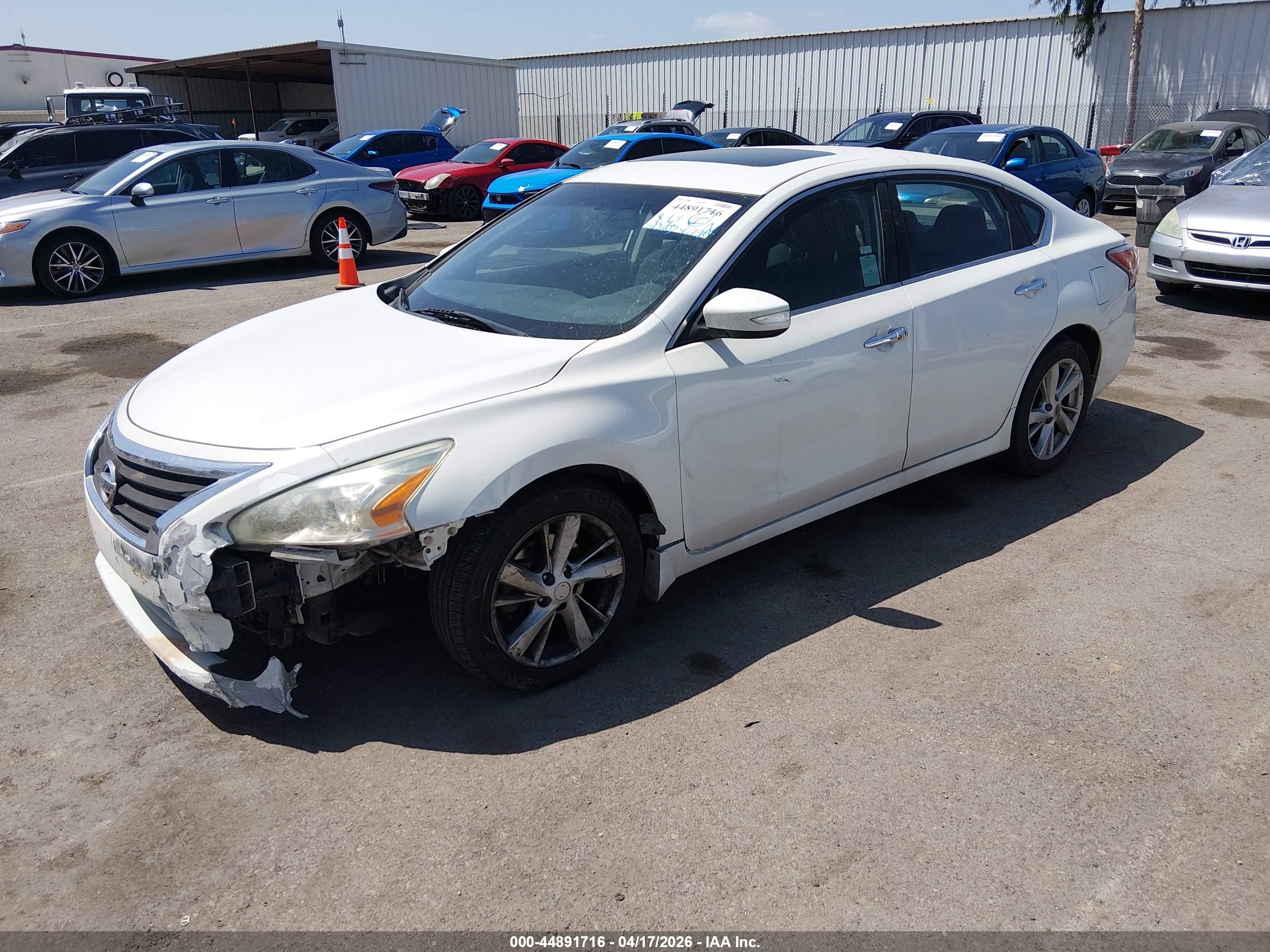 2014 Nissan Altima 2.5 Sv White vin: 1N4AL3AP4EC299108