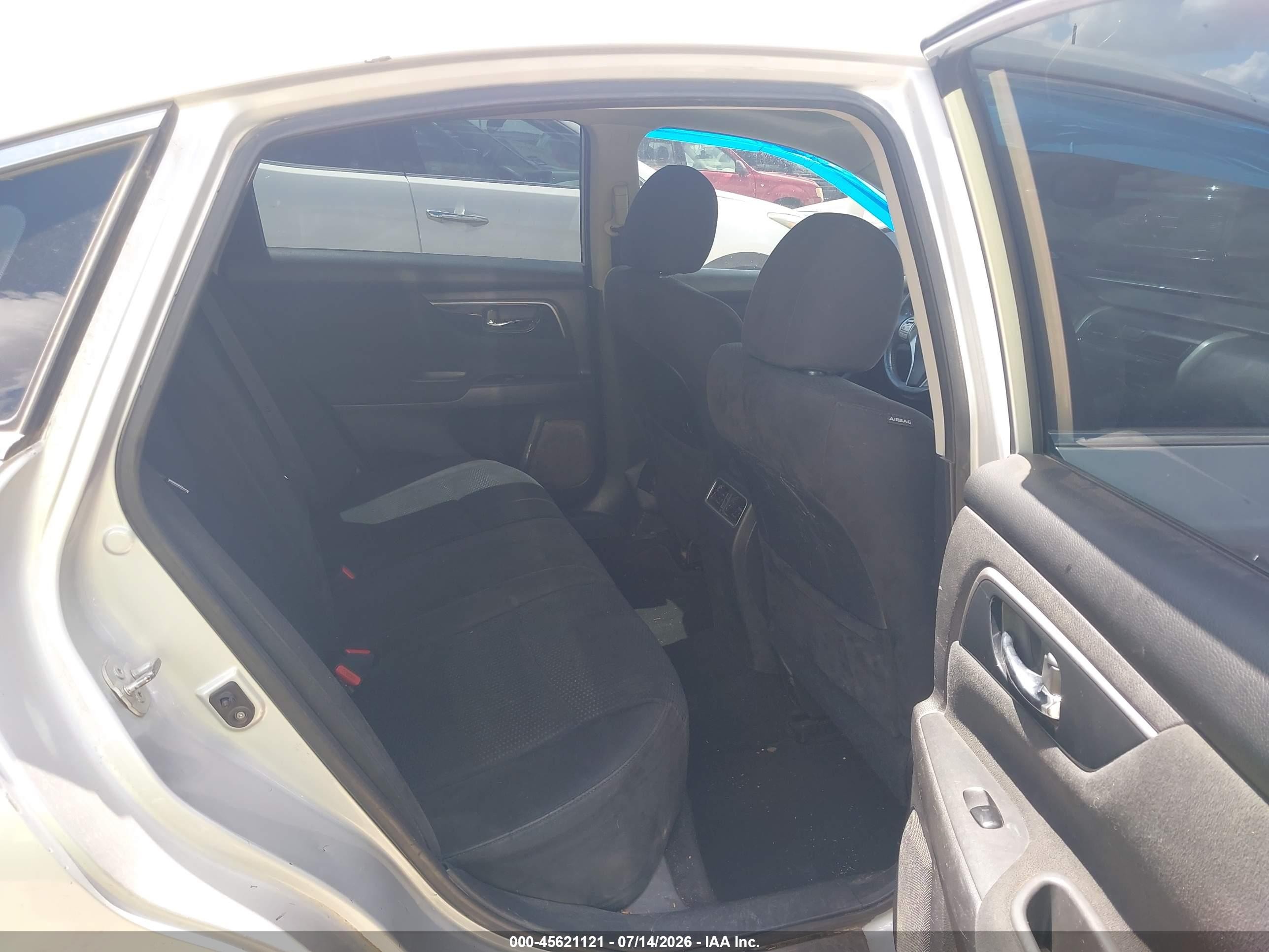 2014 Nissan Altima 2.5 Sv Silver vin: 1N4AL3AP4EC419120