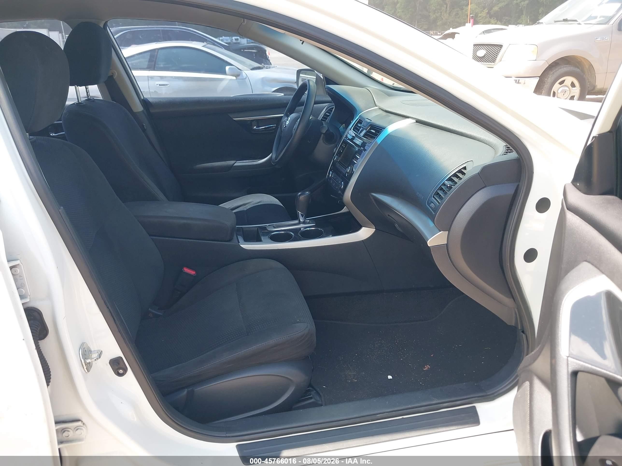 2014 Nissan Altima 2.5 S Белый vin: 1N4AL3AP4EC902347
