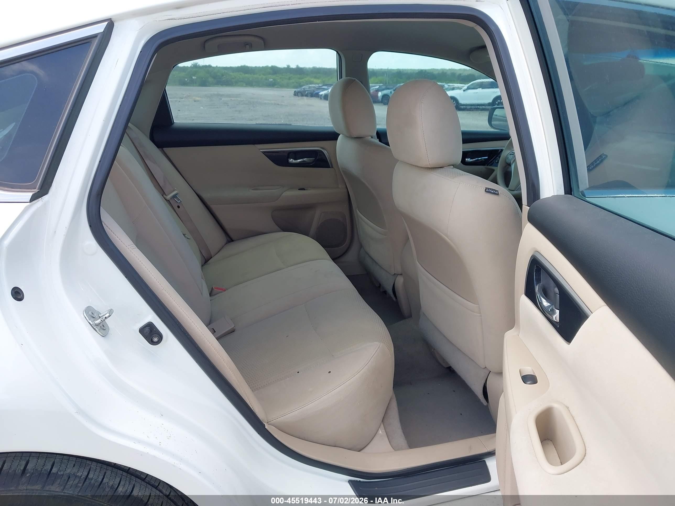 2014 Nissan Altima 2.5 S Белый vin: 1N4AL3AP4EN217981