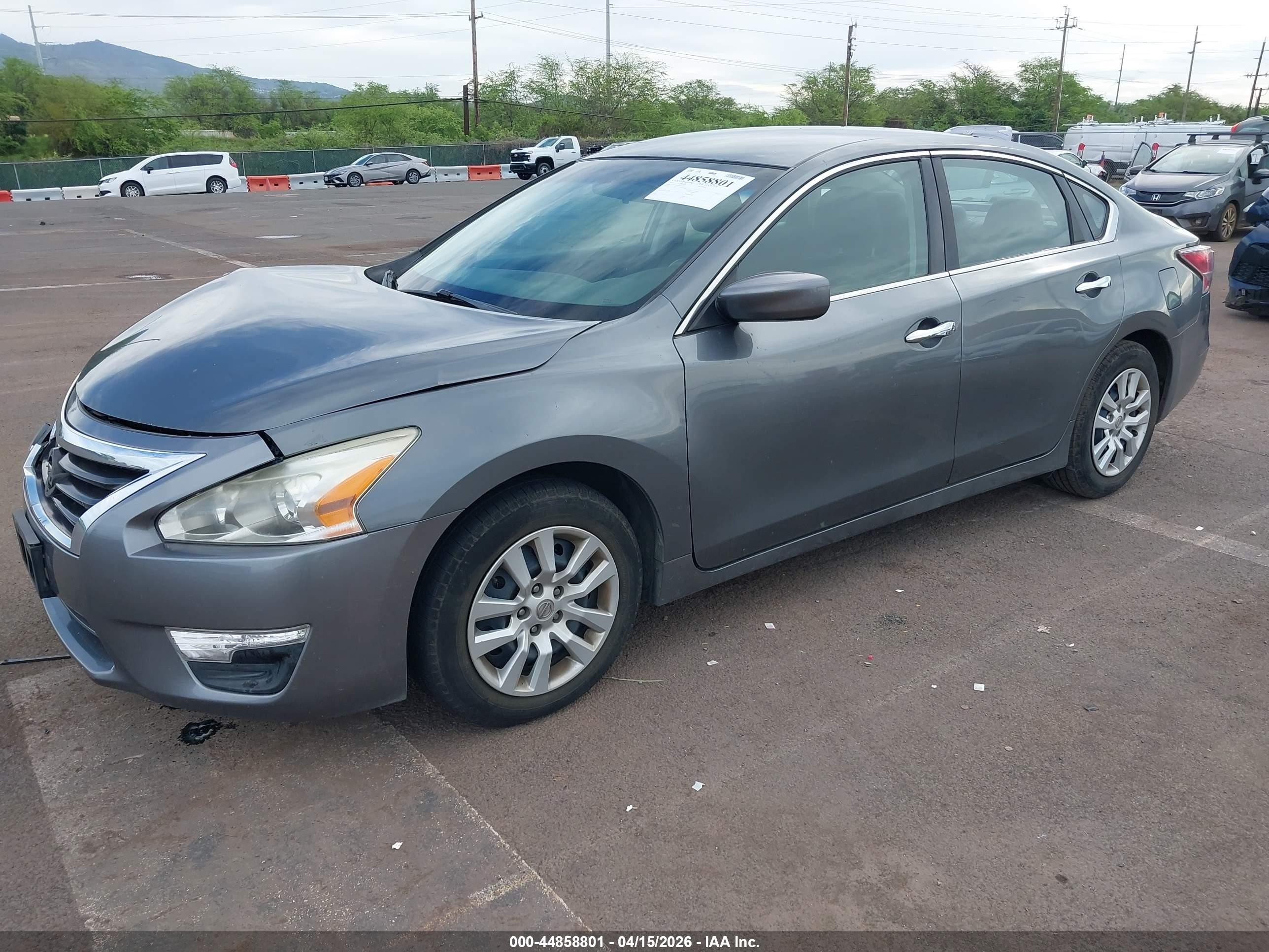 2014 Nissan Altima 2.5 S Gray vin: 1N4AL3AP4EN226177