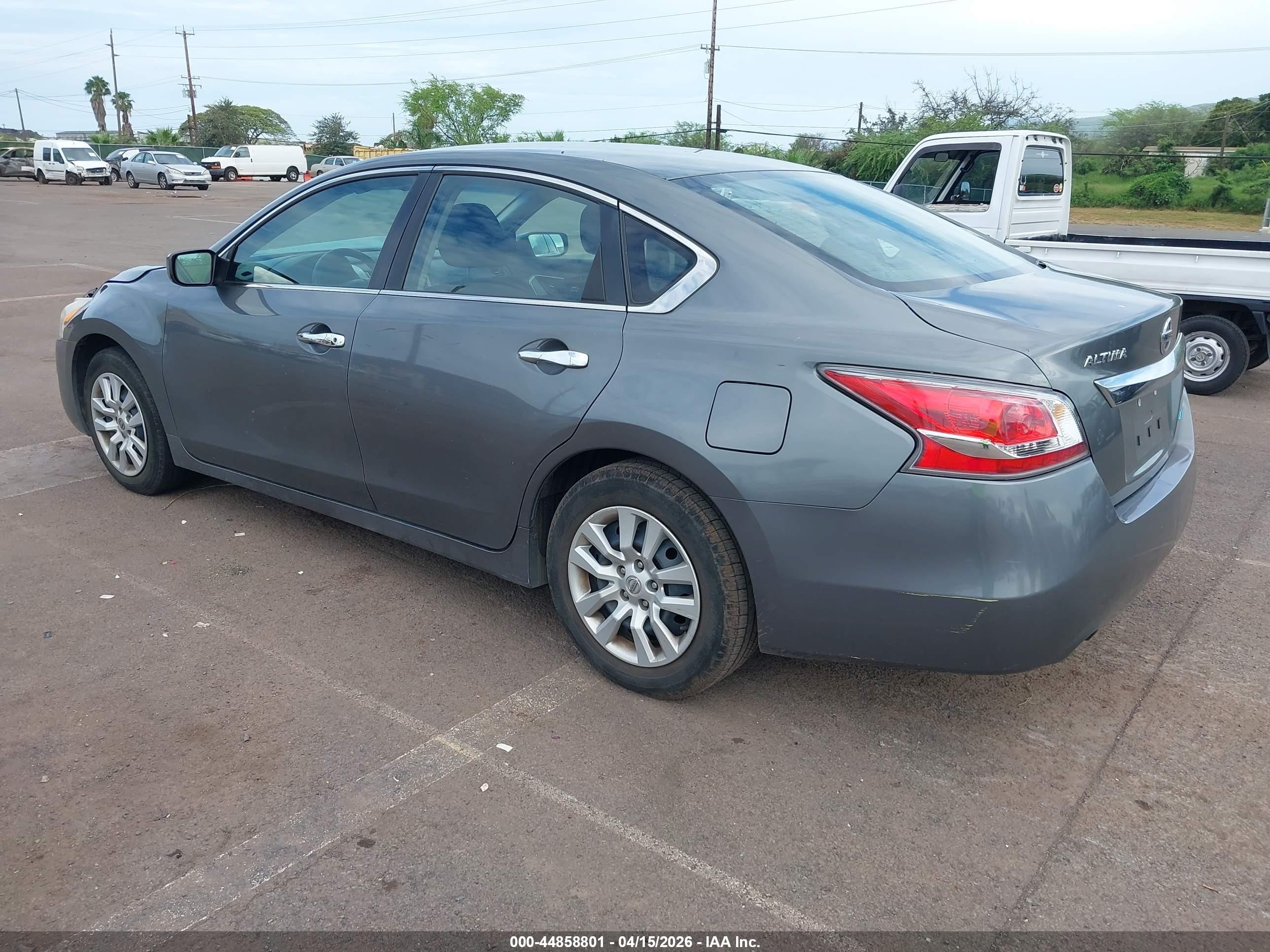 2014 Nissan Altima 2.5 S Gray vin: 1N4AL3AP4EN226177