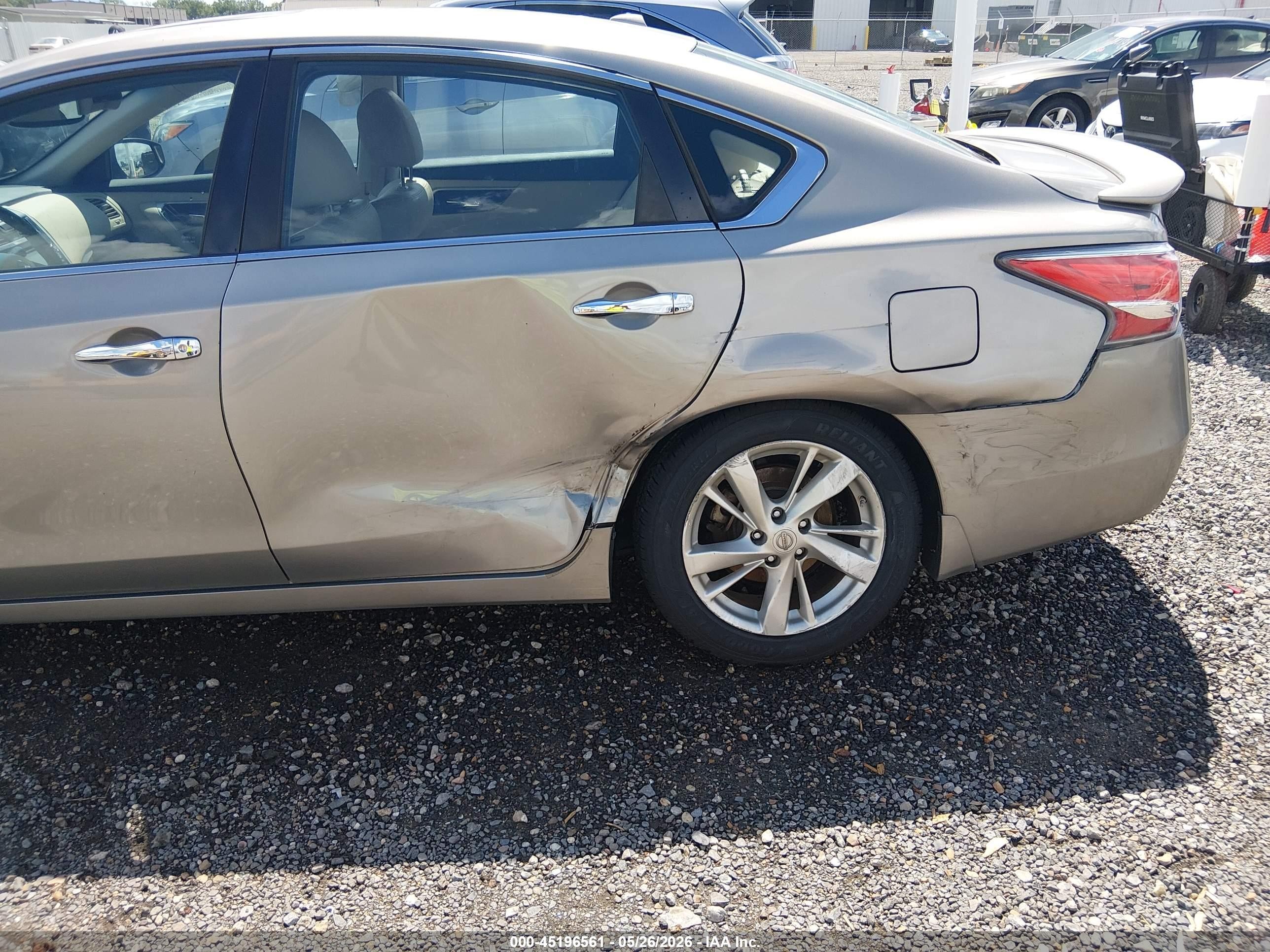 2014 Nissan Altima 2.5 Sl Золотой vin: 1N4AL3AP4EN228253