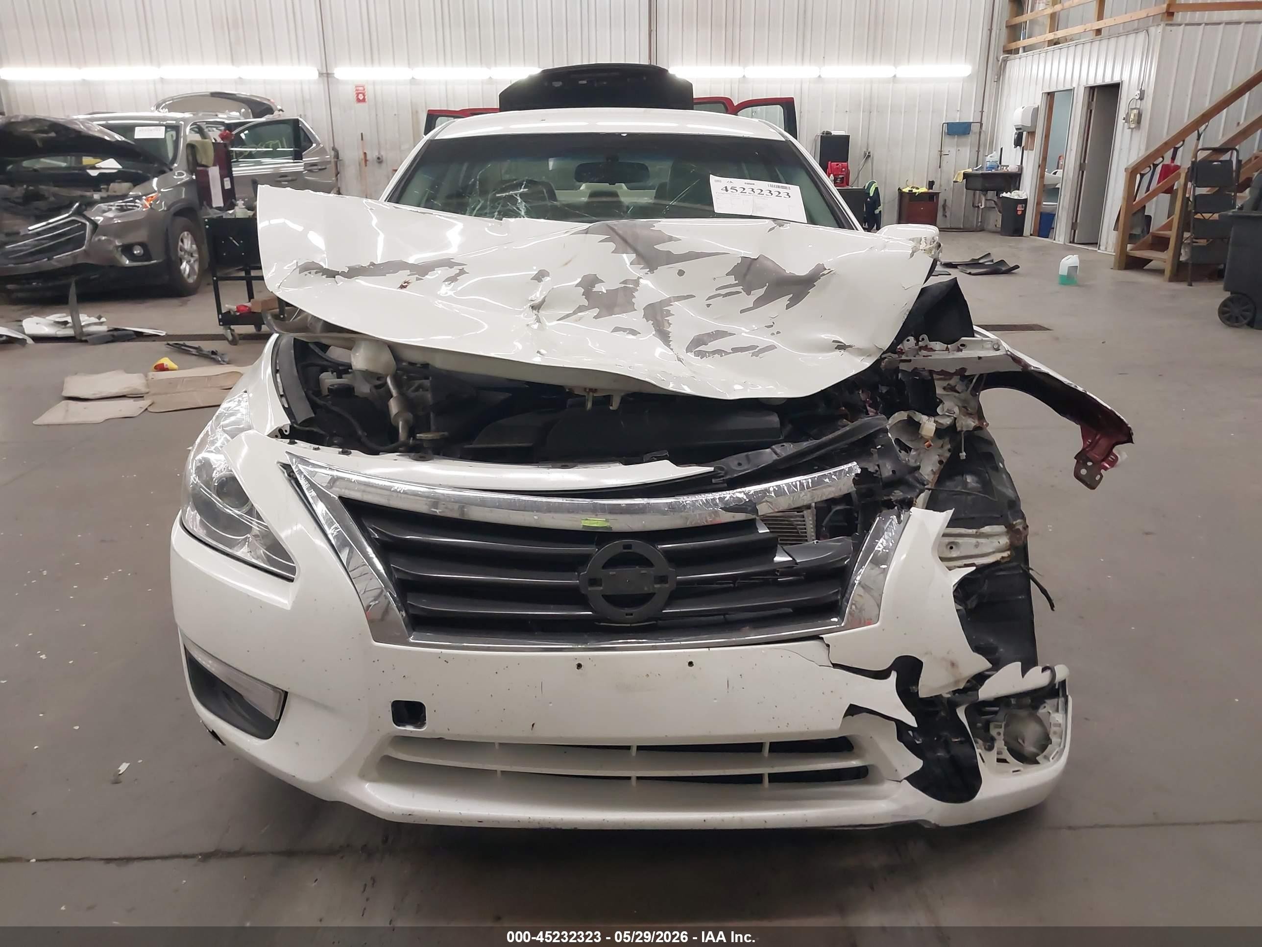 2014 Nissan Altima 2.5 S Белый vin: 1N4AL3AP4EN228835