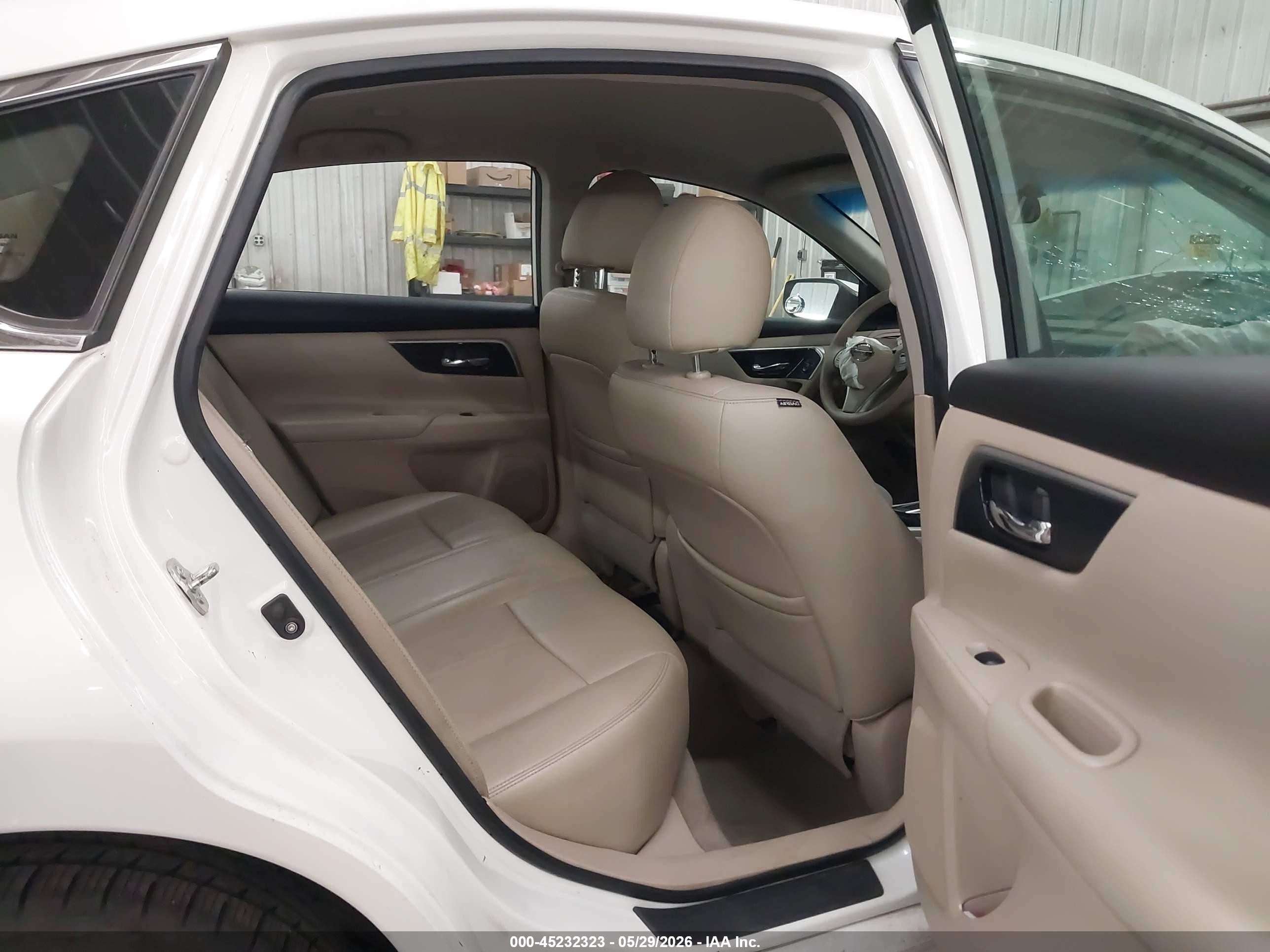 2014 Nissan Altima 2.5 S Белый vin: 1N4AL3AP4EN228835