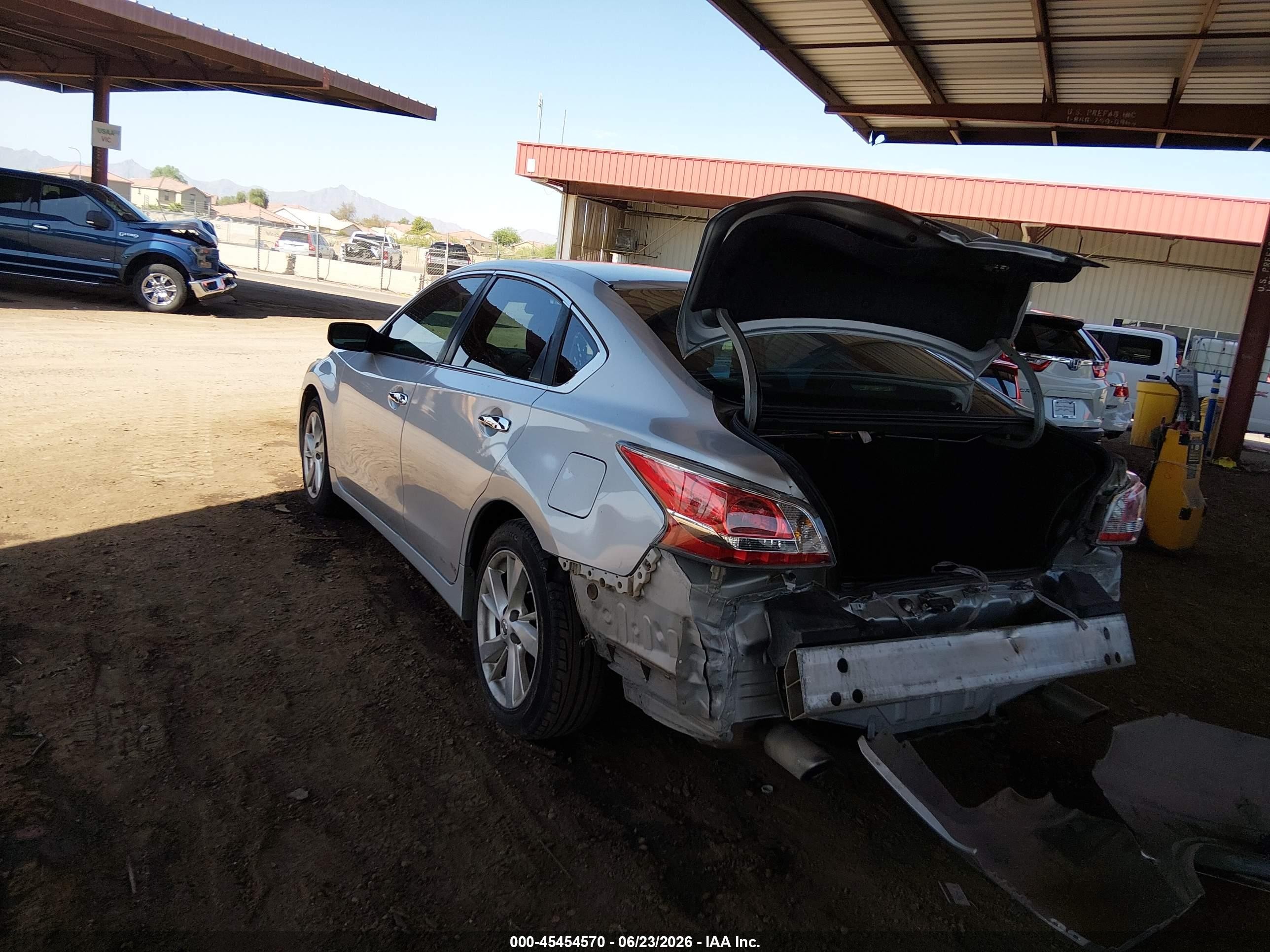 2014 Nissan Altima 2.5 Sv Silver vin: 1N4AL3AP4EN243657