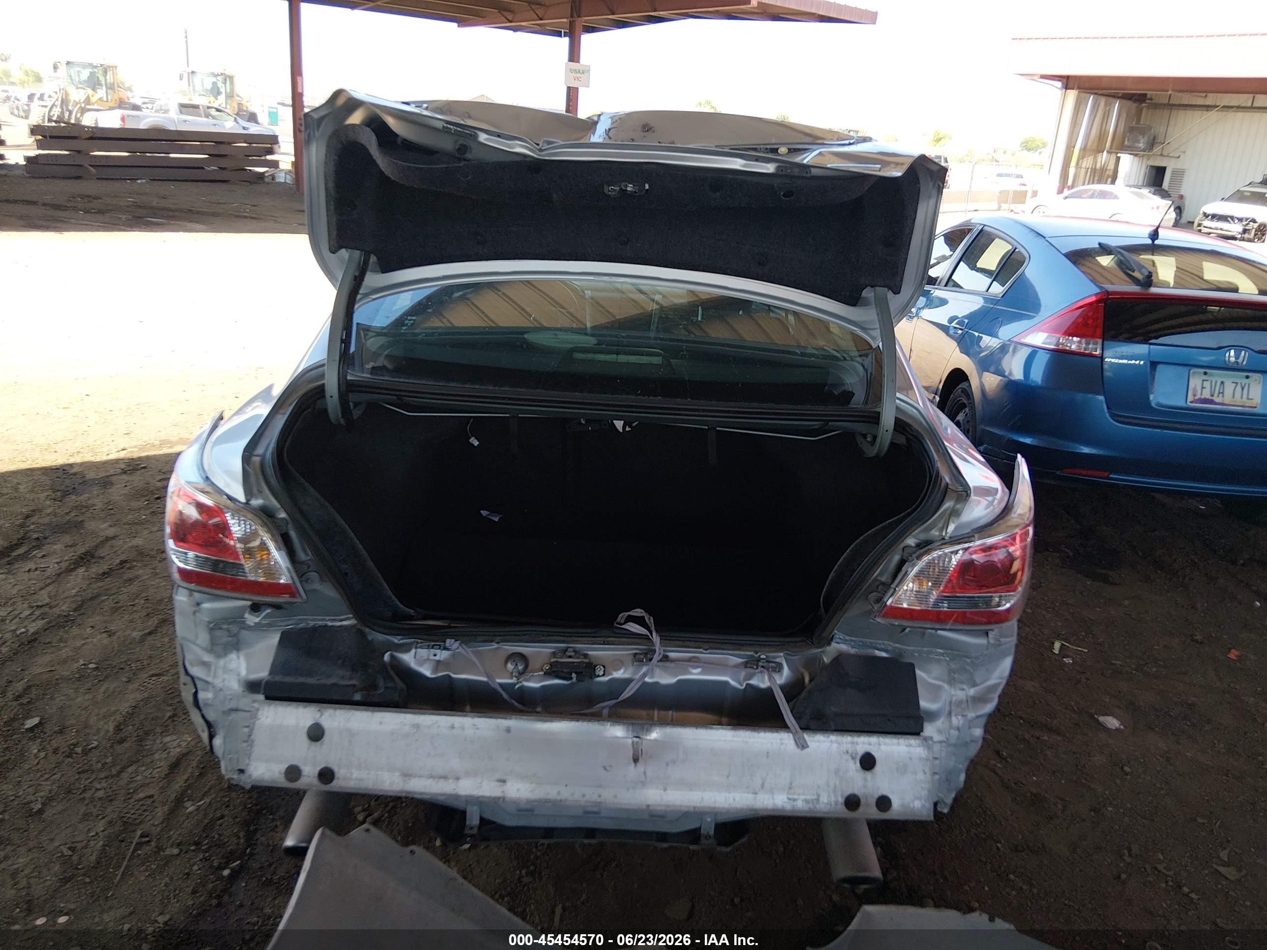 2014 Nissan Altima 2.5 Sv Silver vin: 1N4AL3AP4EN243657