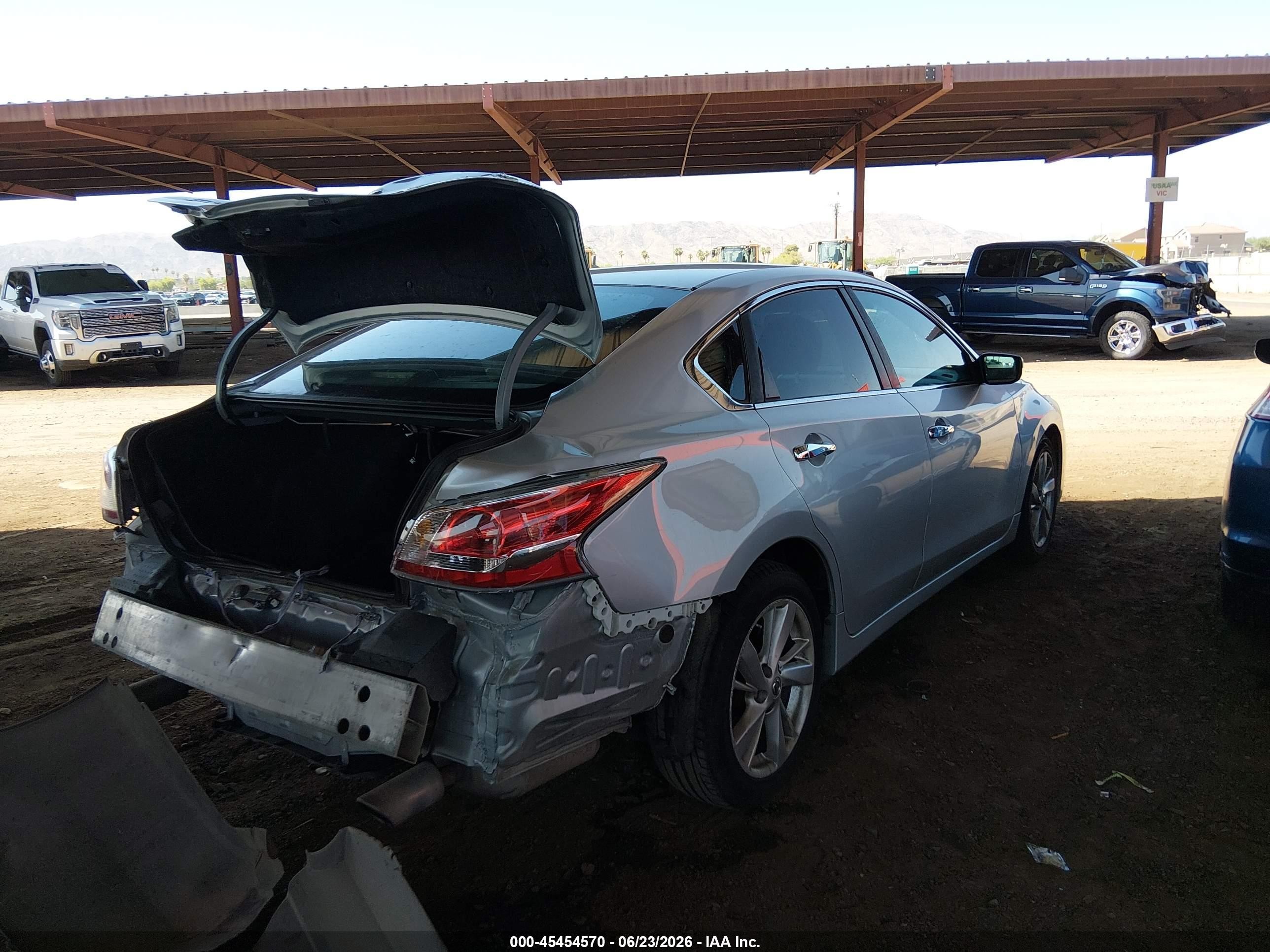 2014 Nissan Altima 2.5 Sv Silver vin: 1N4AL3AP4EN243657