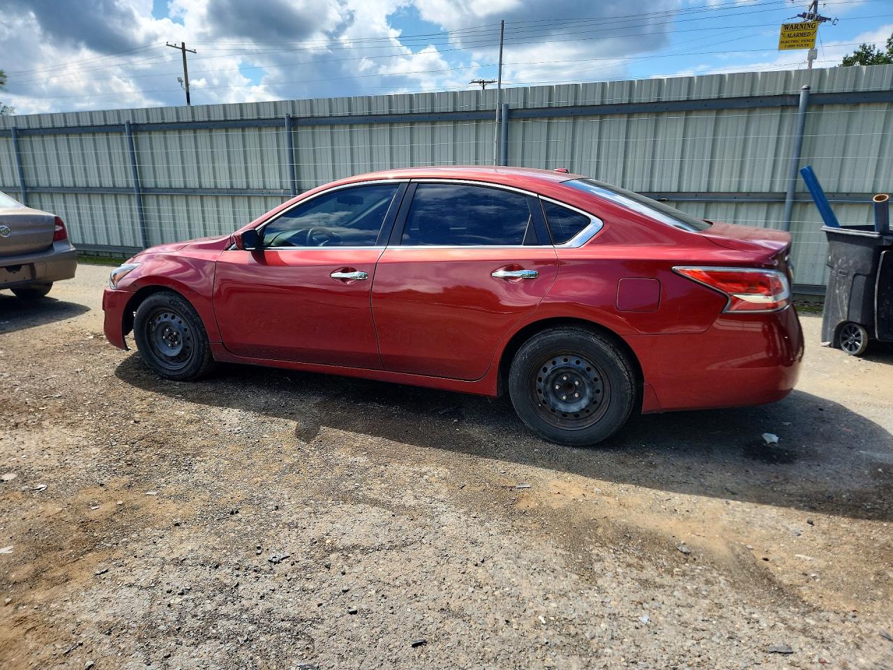 2014 Nissan Altima 2.5 S Burgundy vin: 1N4AL3AP4EN248972