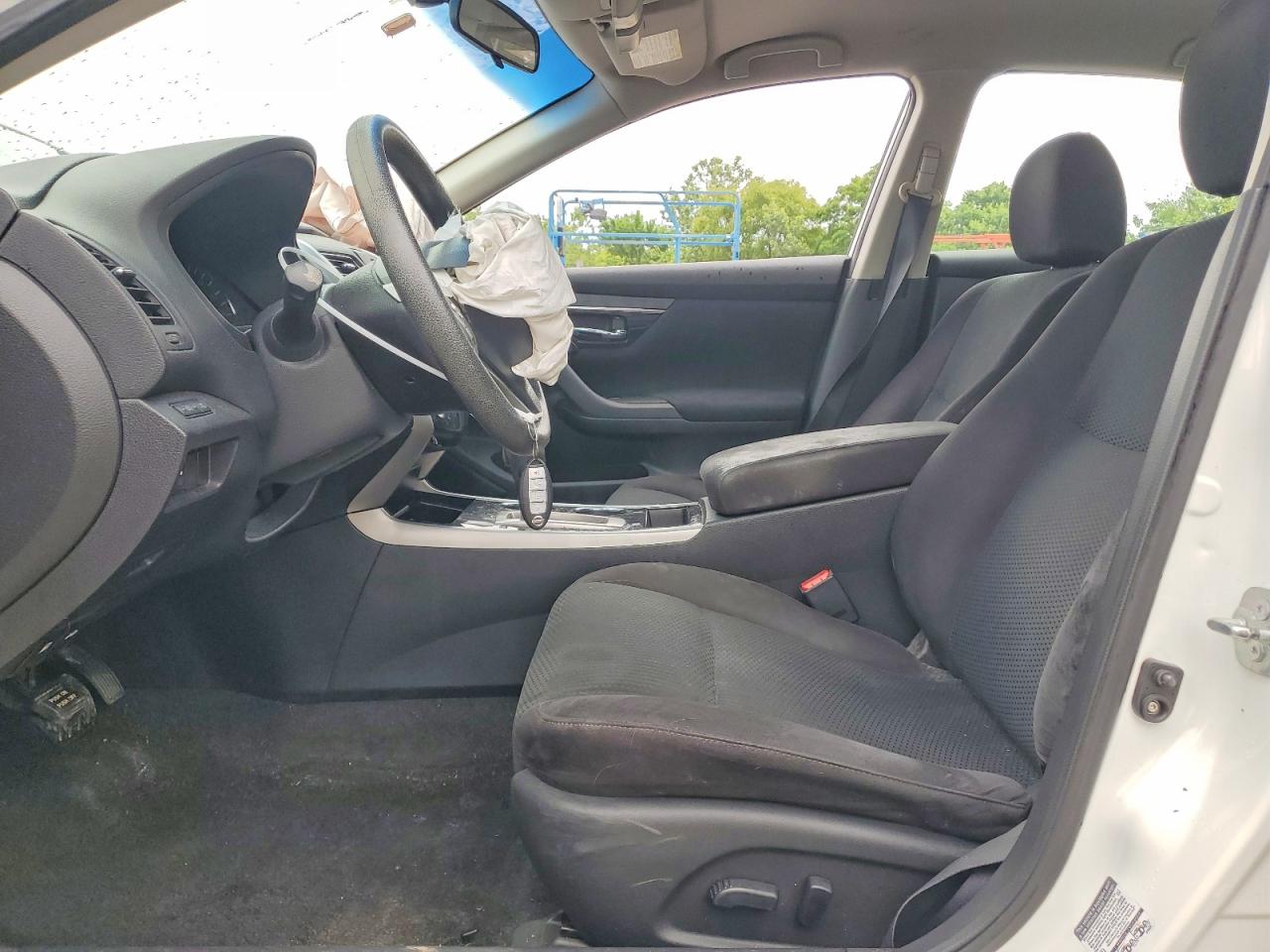 2014 Nissan Altima 2.5 S White vin: 1N4AL3AP4EN255906