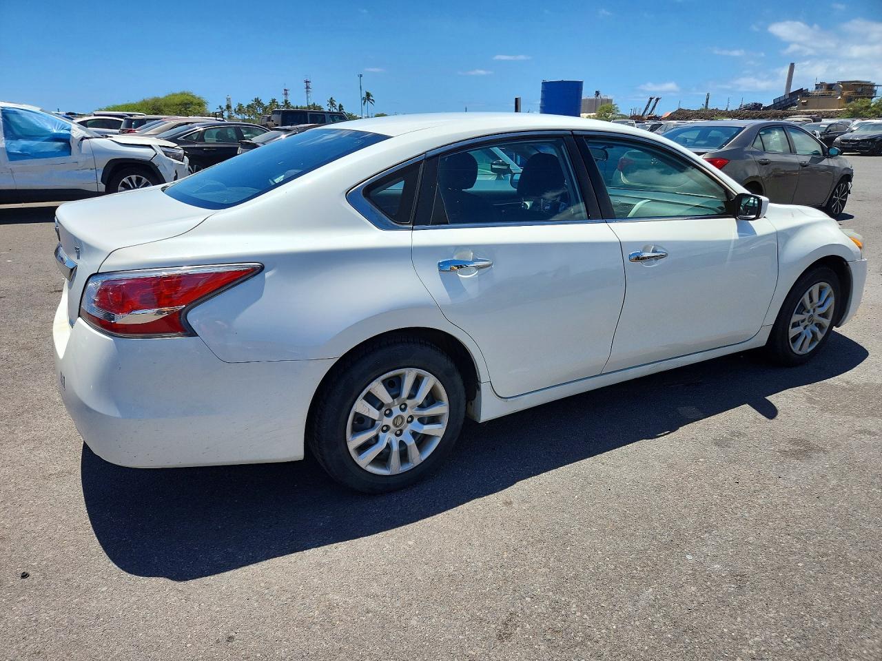 2014 Nissan Altima 2.5 S Белый vin: 1N4AL3AP4EN354239