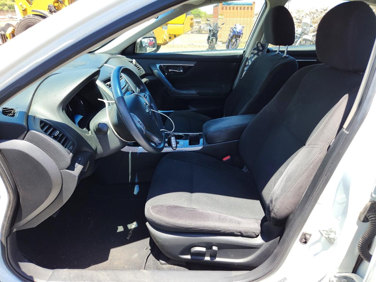 2014 Nissan Altima 2.5 S Белый vin: 1N4AL3AP4EN354239