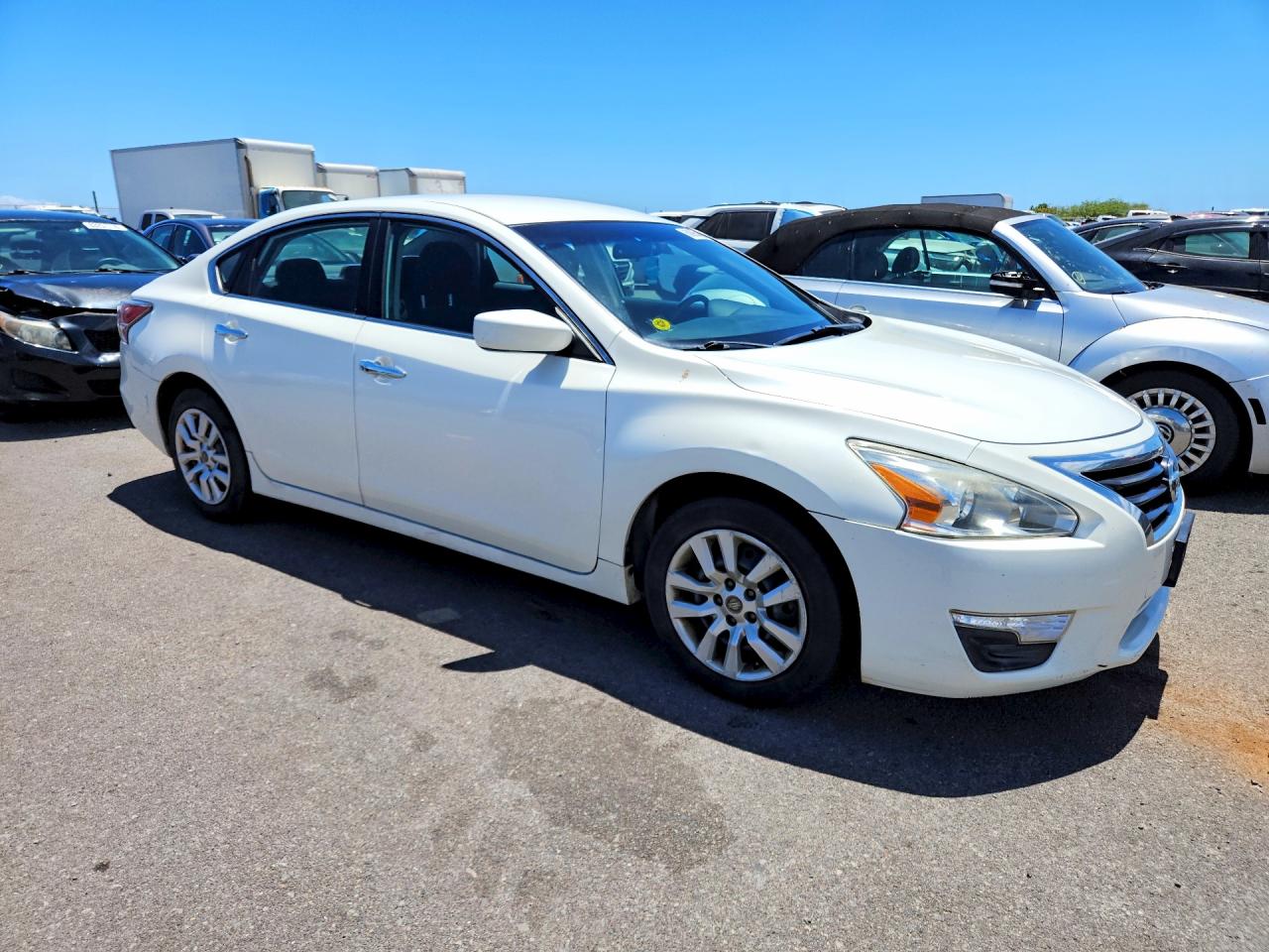 2014 Nissan Altima 2.5 S Белый vin: 1N4AL3AP4EN354239