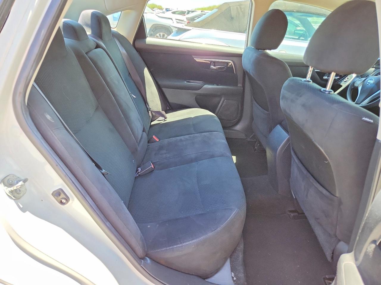 2014 Nissan Altima 2.5 S Белый vin: 1N4AL3AP4EN354239