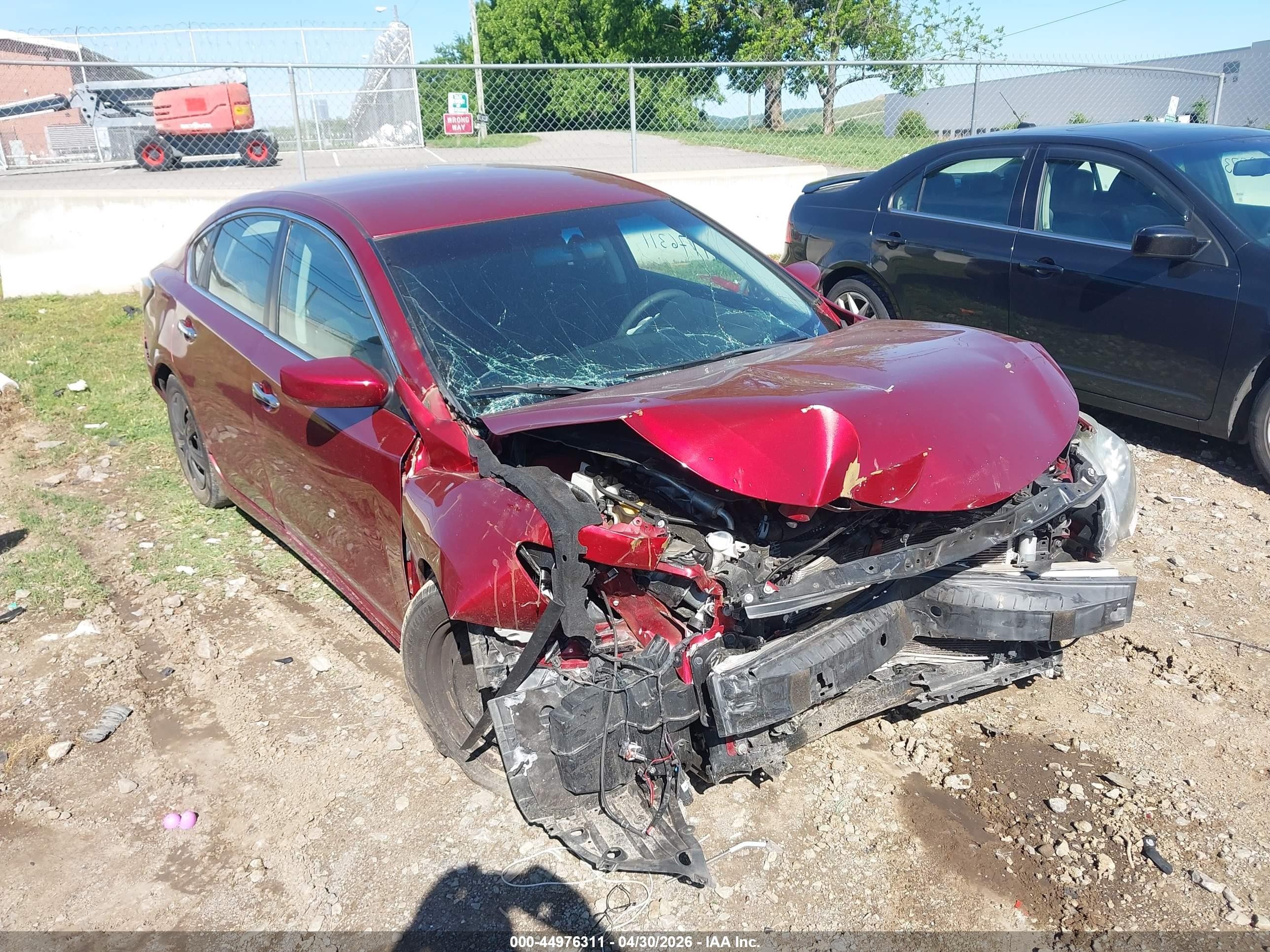 2014 Nissan Altima 2.5 S Burgundy vin: 1N4AL3AP4EN358260