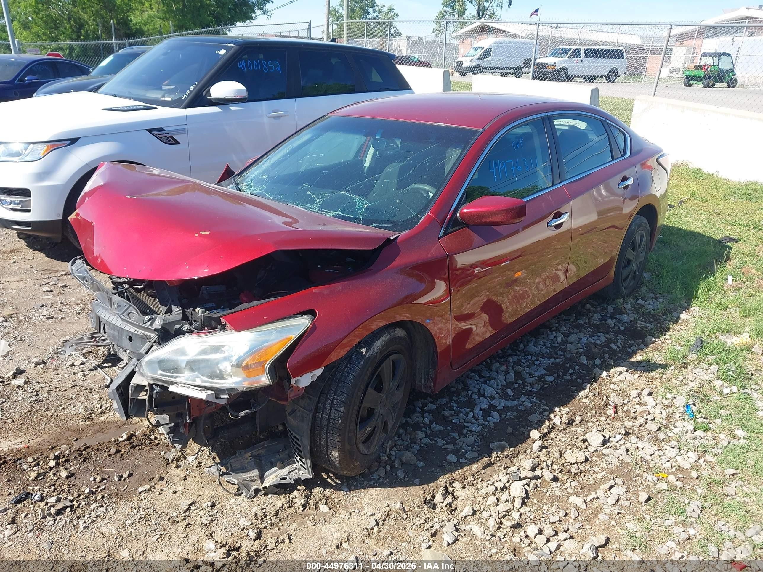 2014 Nissan Altima 2.5 S Burgundy vin: 1N4AL3AP4EN358260