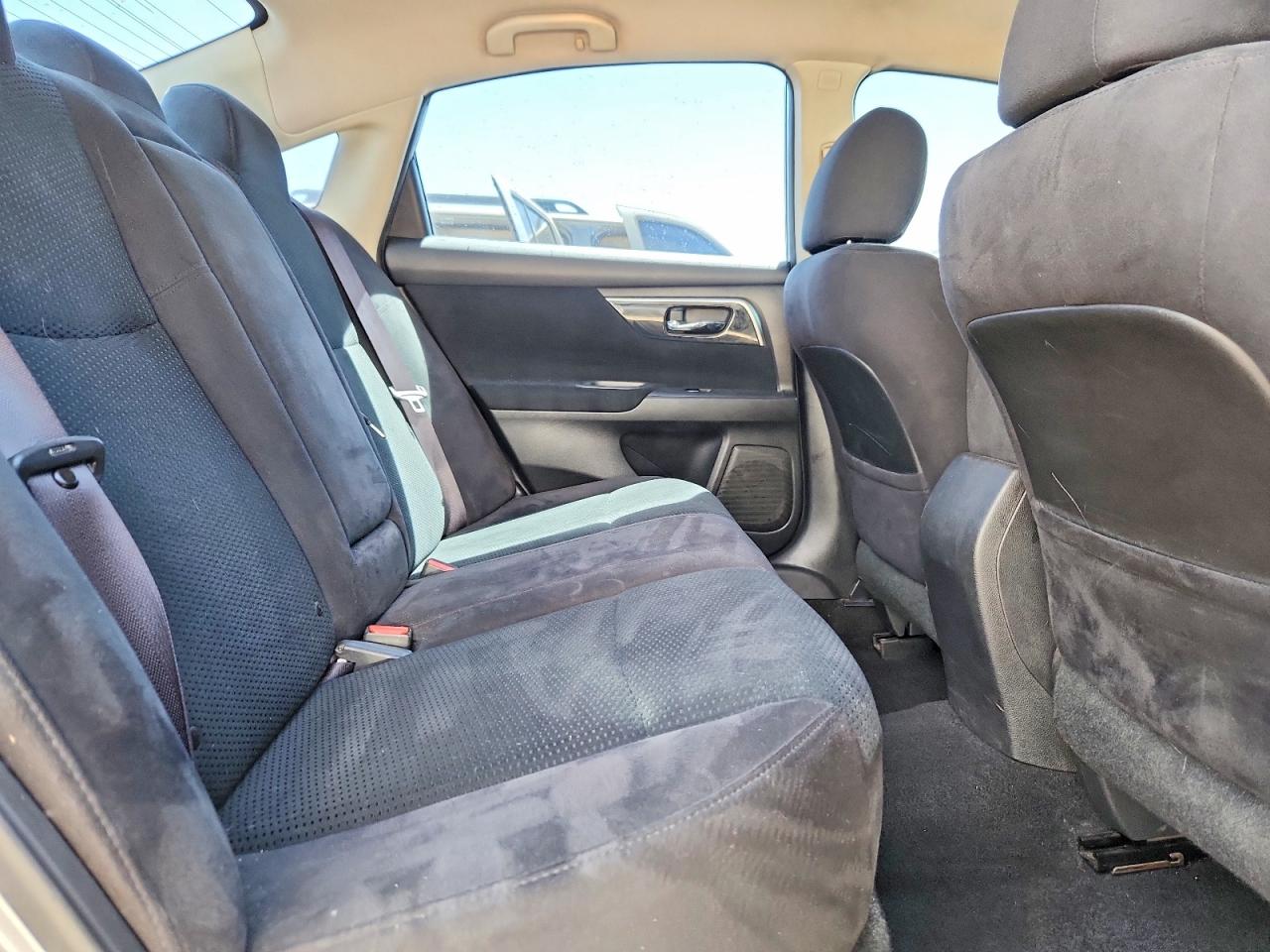 2014 Nissan Altima 2.5 S Silver vin: 1N4AL3AP4EN366665