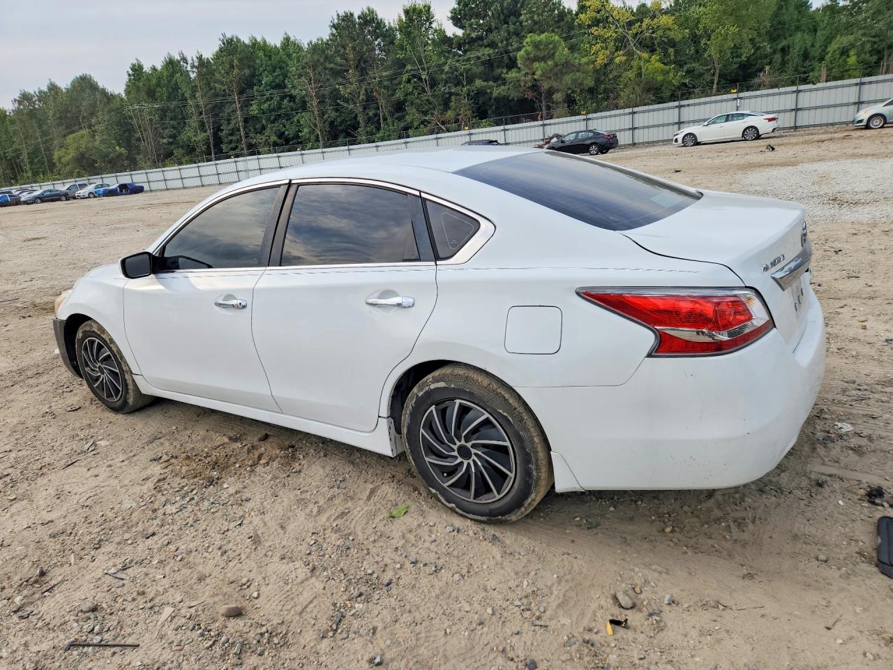 2014 Nissan Altima 2.5 S White vin: 1N4AL3AP4EN371994
