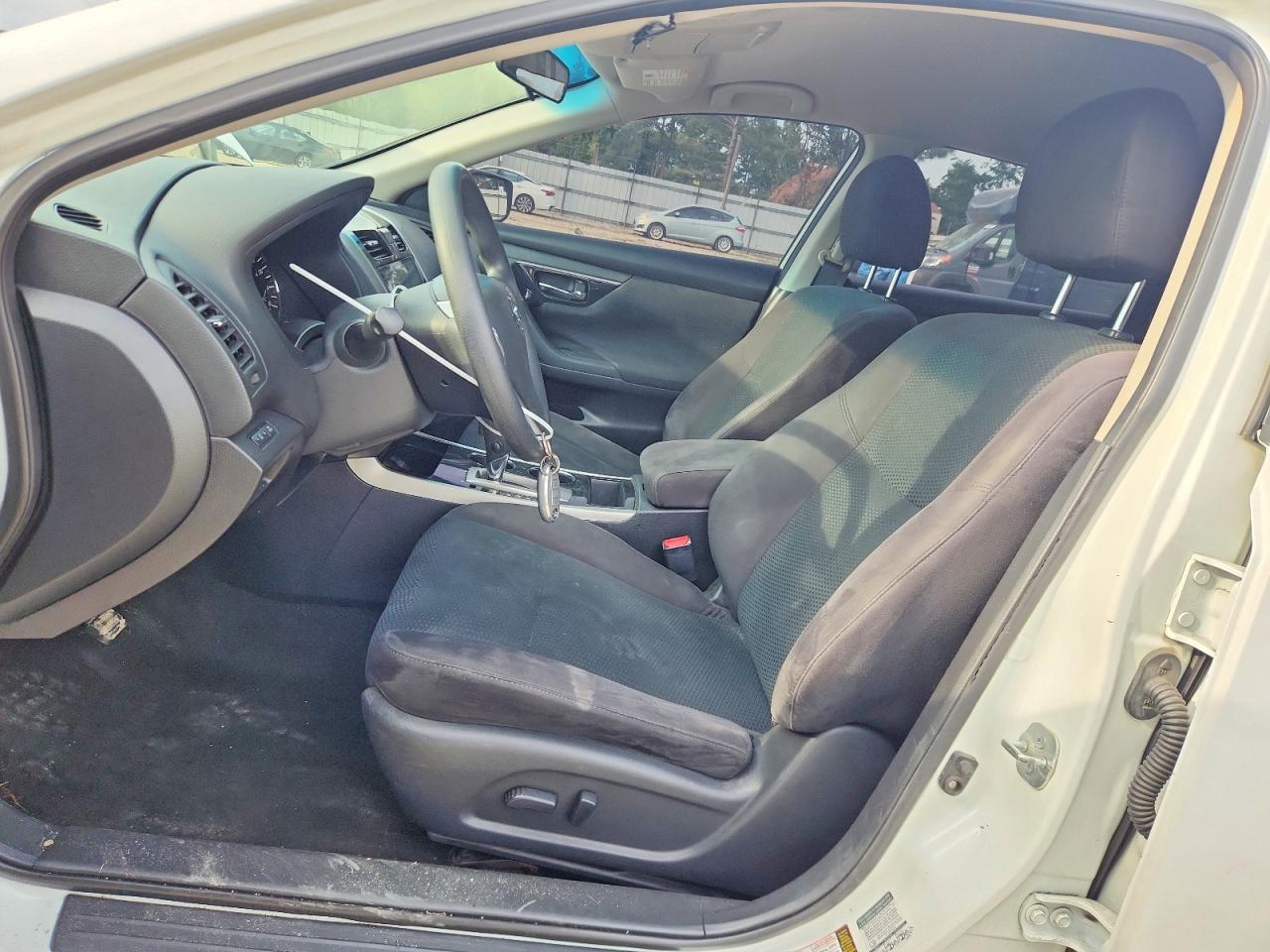 2014 Nissan Altima 2.5 S White vin: 1N4AL3AP4EN371994