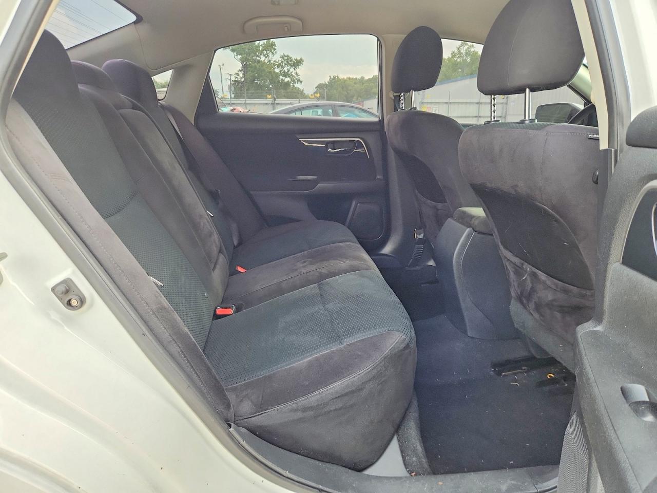 2014 Nissan Altima 2.5 S White vin: 1N4AL3AP4EN371994