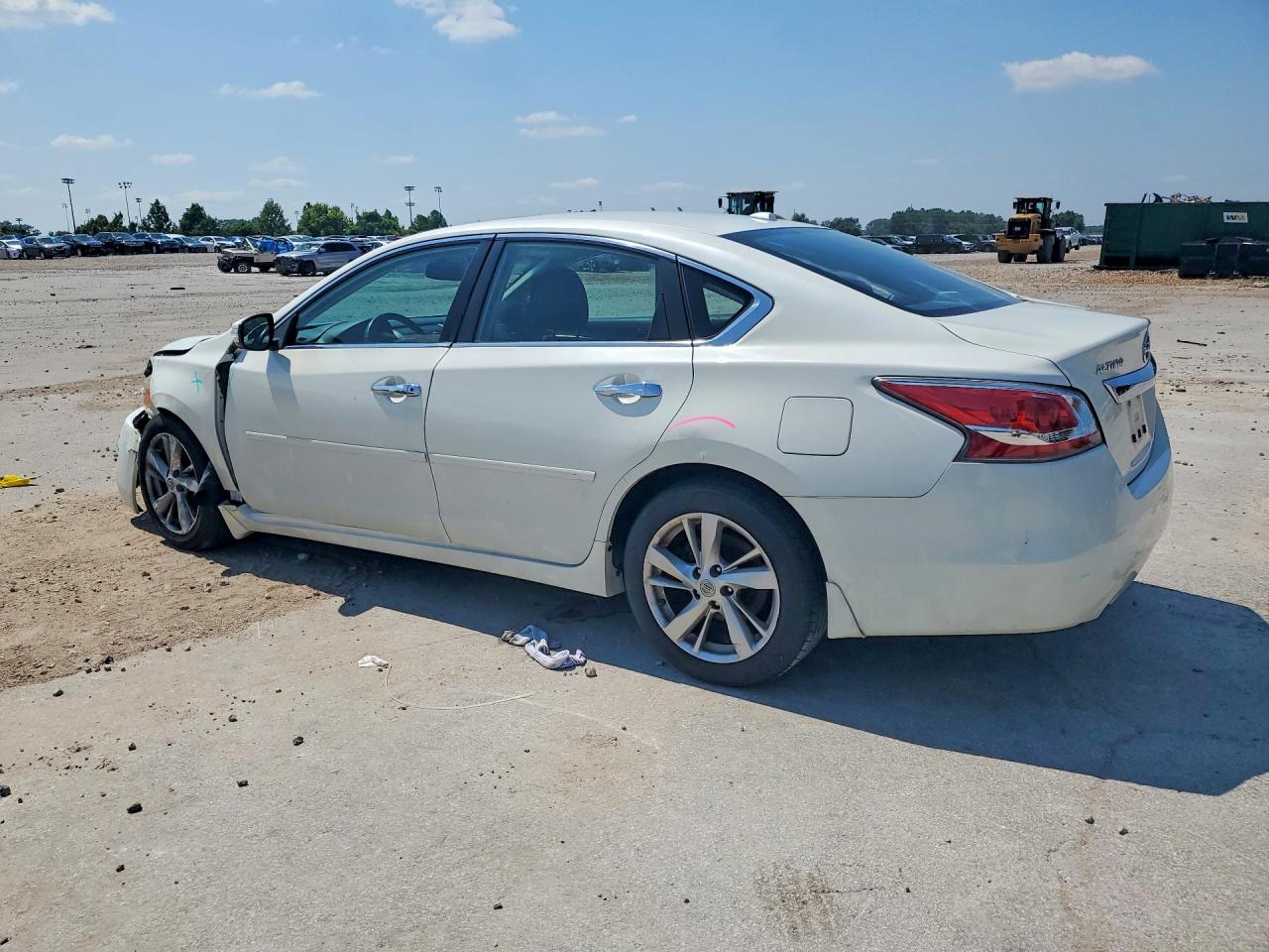 2015 Nissan Altima 2.5 Sv White vin: 1N4AL3AP4FC100222