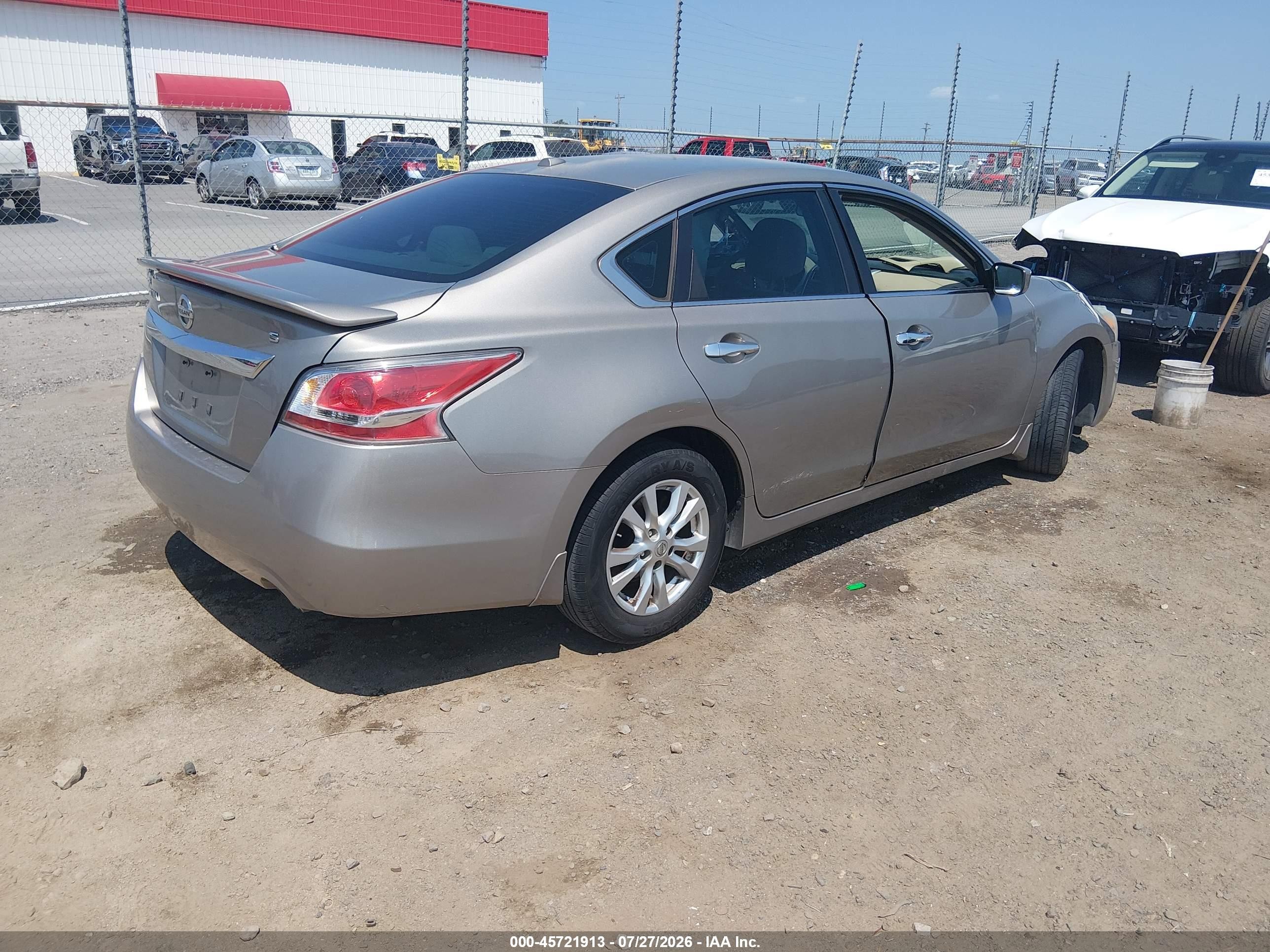 2015 Nissan Altima 2.5 S Silver vin: 1N4AL3AP4FC103704