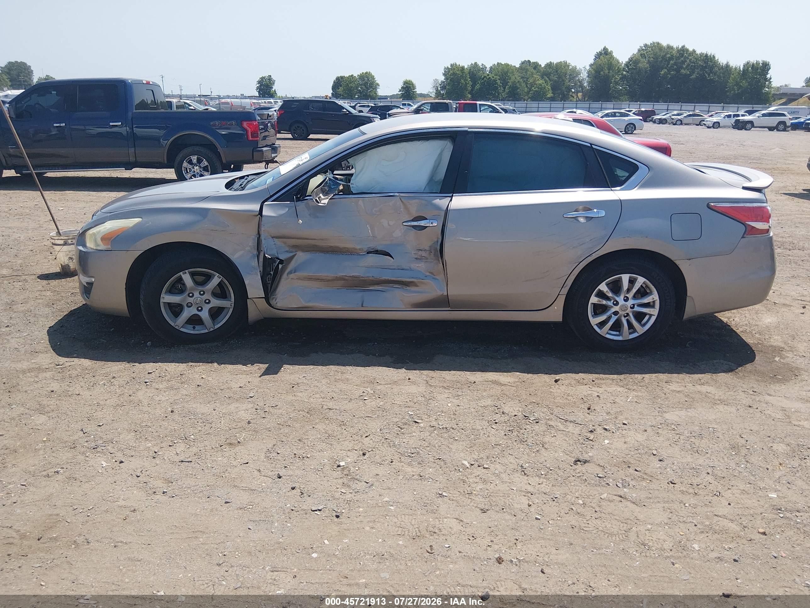 2015 Nissan Altima 2.5 S Silver vin: 1N4AL3AP4FC103704