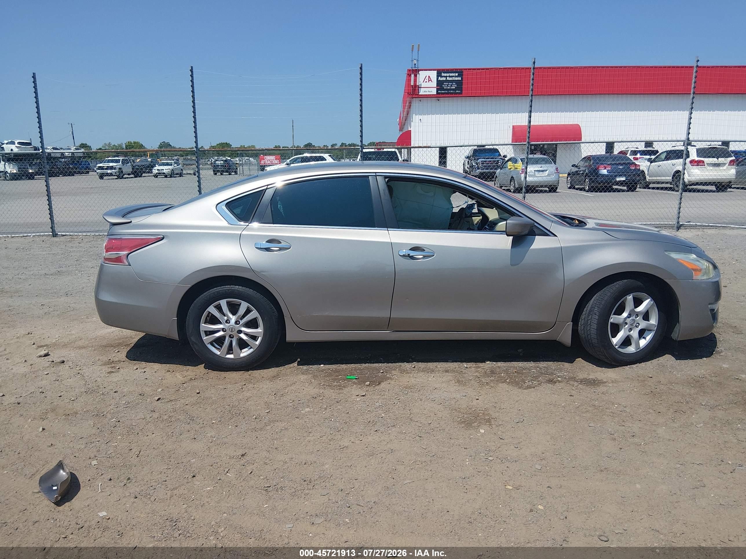 2015 Nissan Altima 2.5 S Silver vin: 1N4AL3AP4FC103704