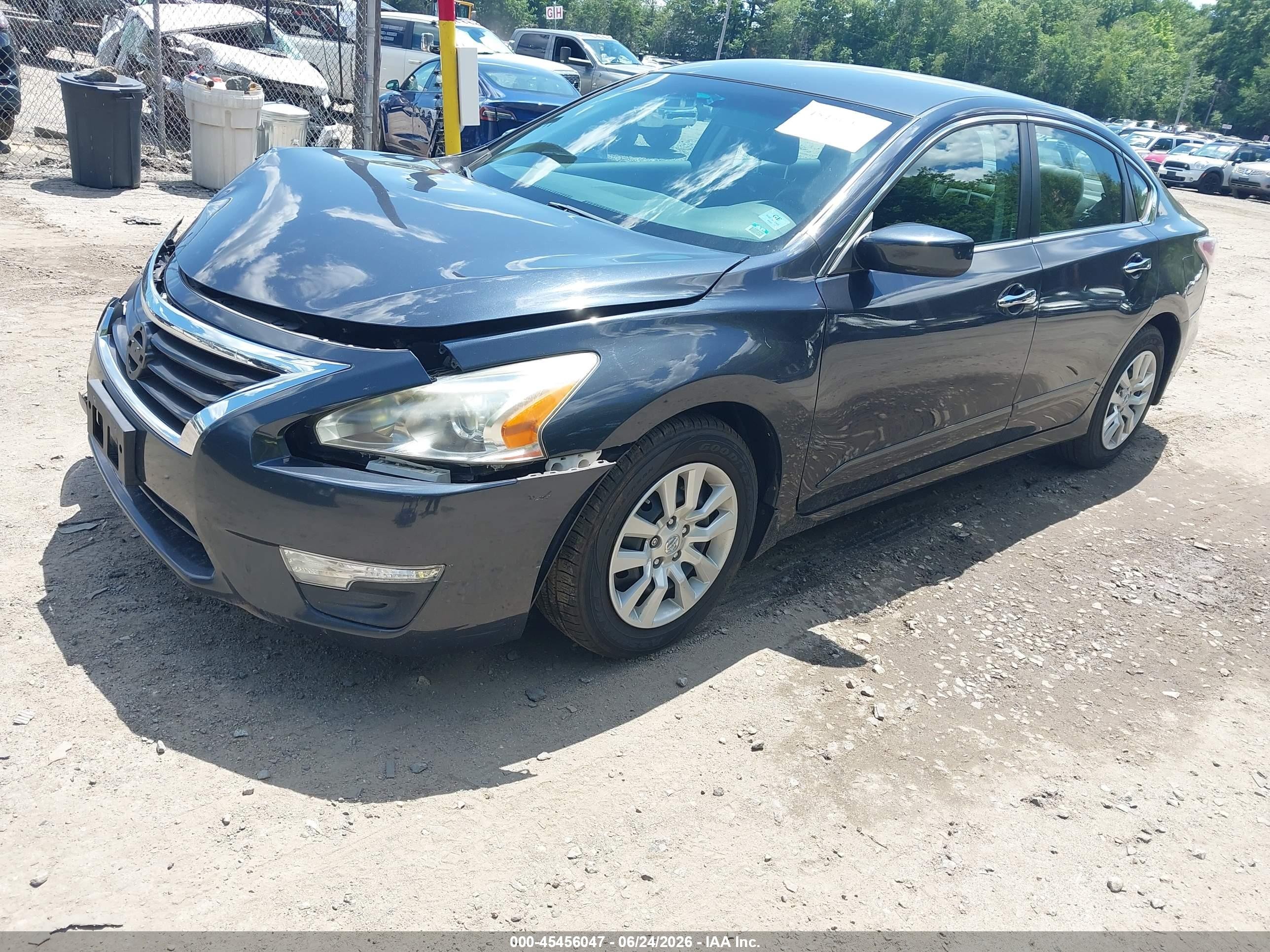 2015 Nissan Altima 2.5 S Blue vin: 1N4AL3AP4FC110359